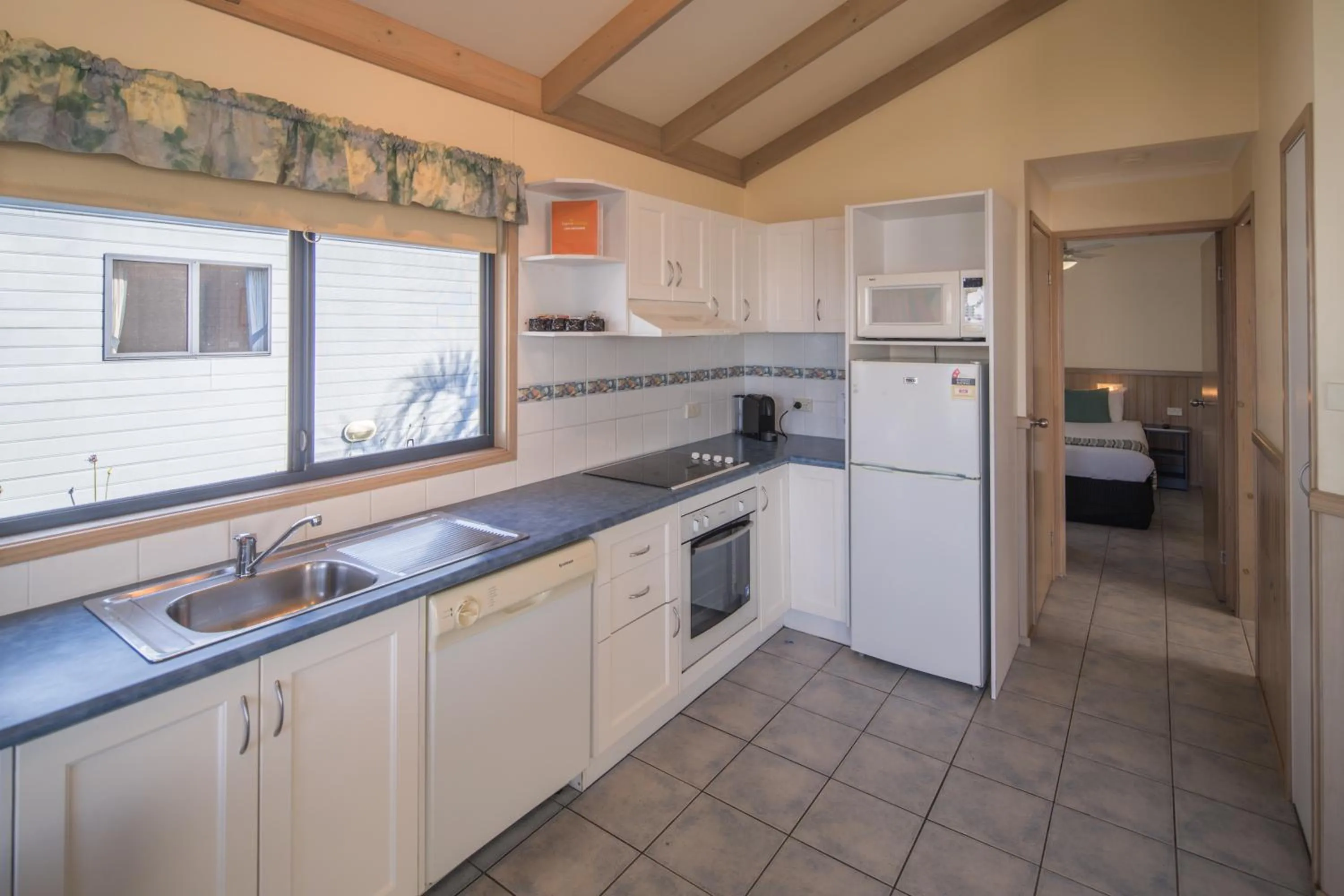 Kitchen or kitchenette in Ingenia Holidays Lake Macquarie