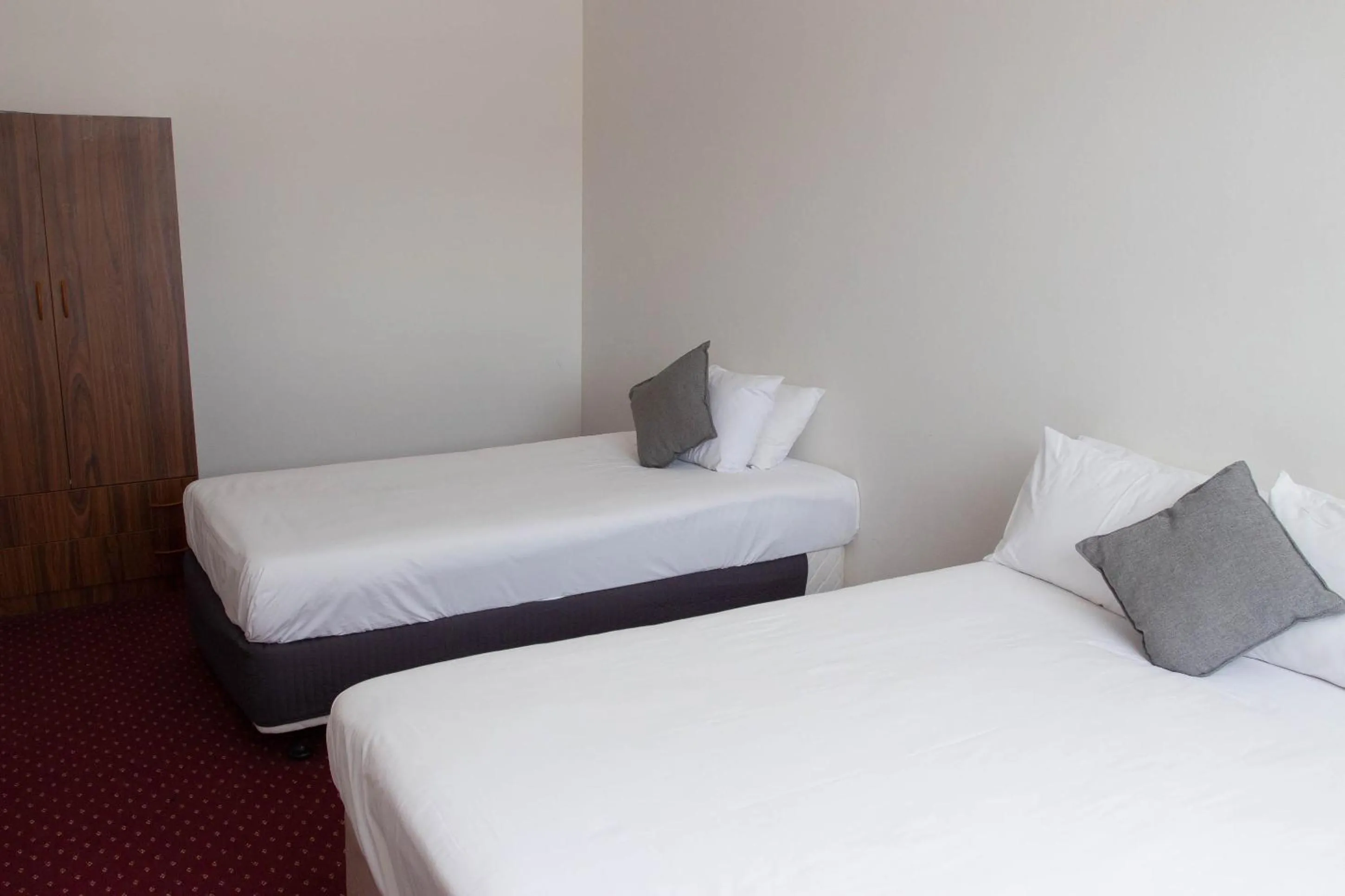 Photo of the whole room, Bed in Wiley Park Hotel