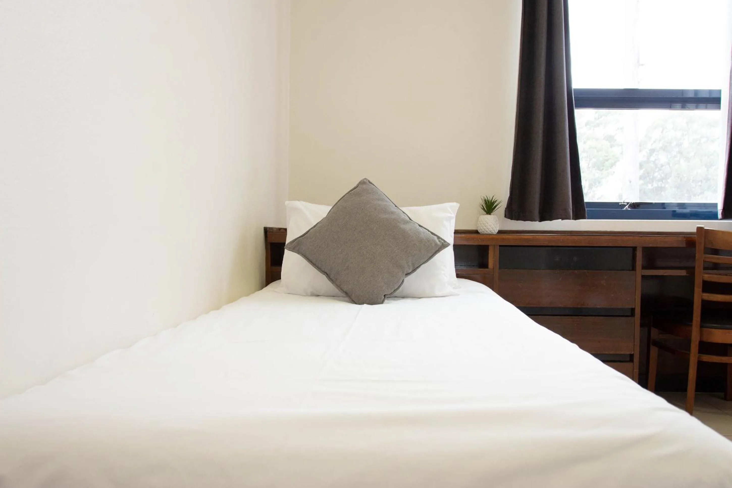Bedroom, Bed in Wiley Park Hotel
