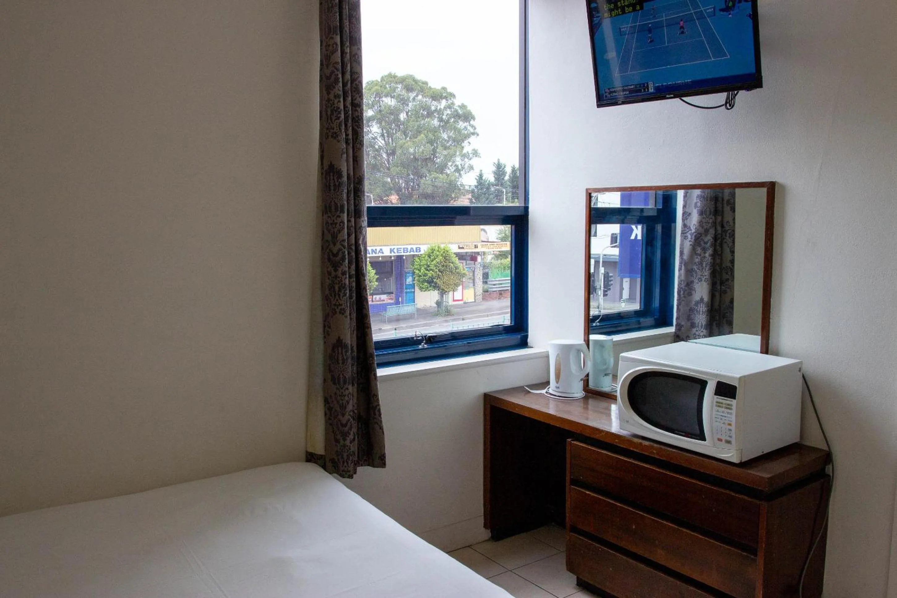 Bedroom, Bed in Wiley Park Hotel