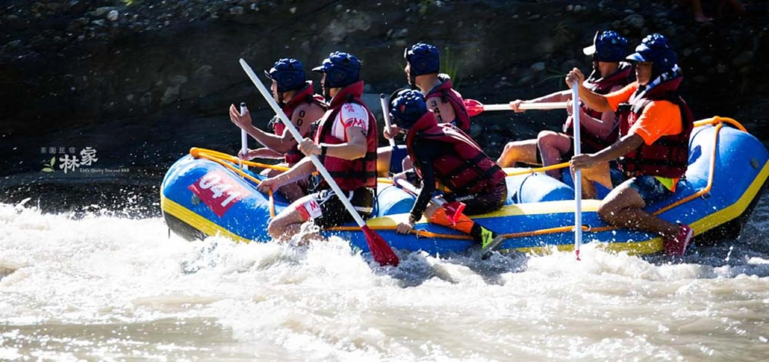Canoeing in Lin Tea B&B