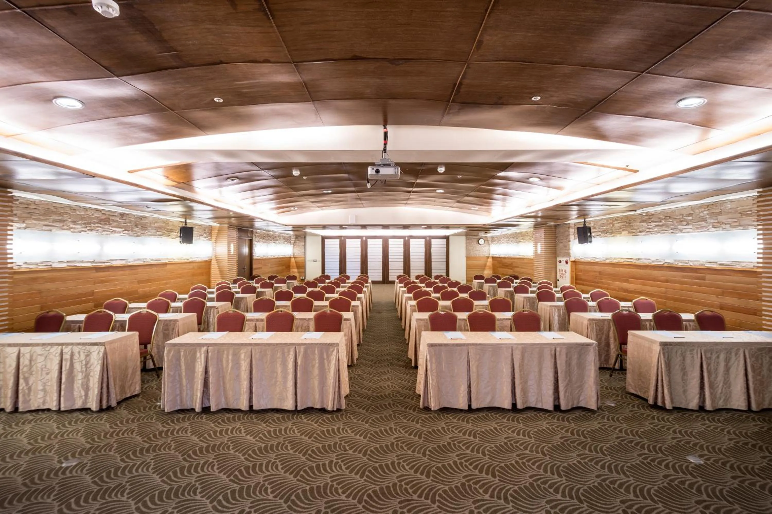 Business facilities, Banquet Facilities in Crystal Resort