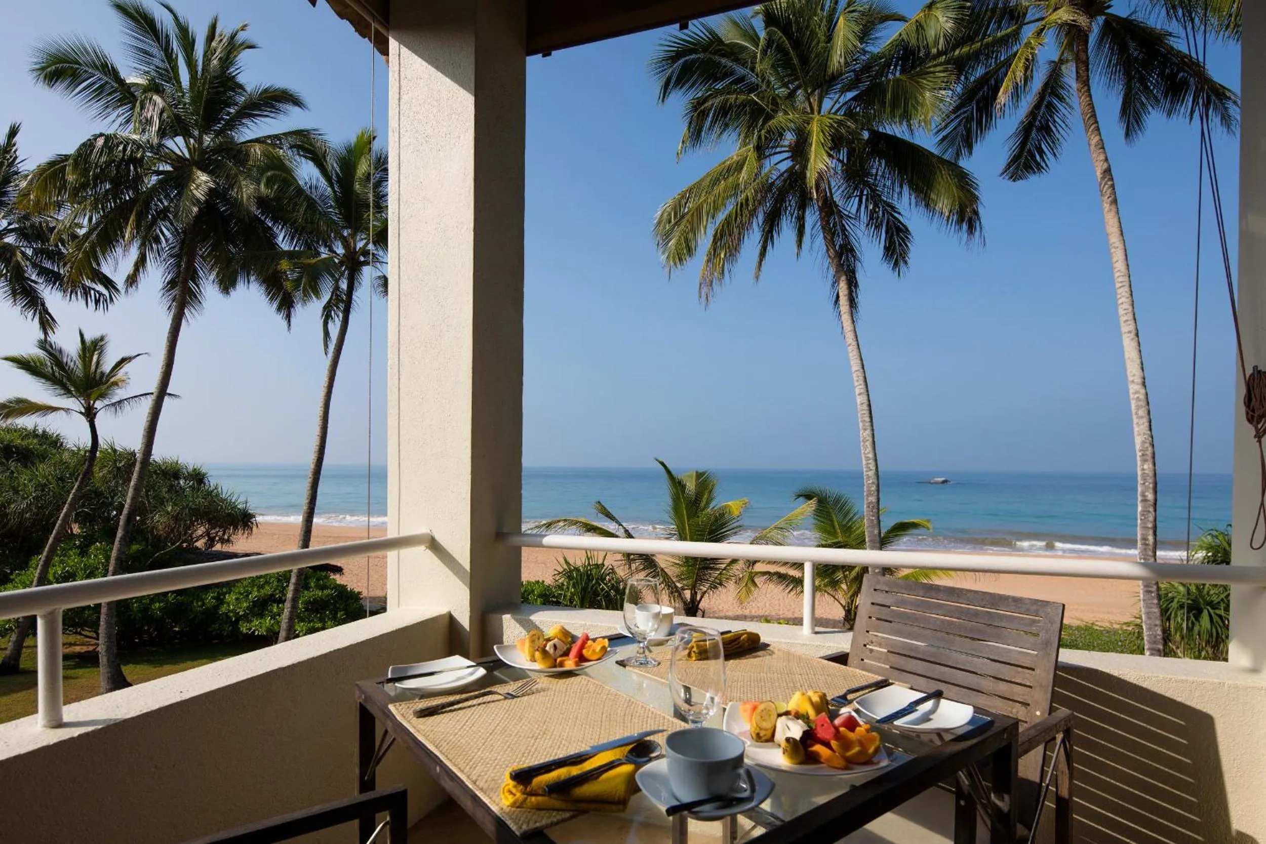 Food and drinks in Sri Villas