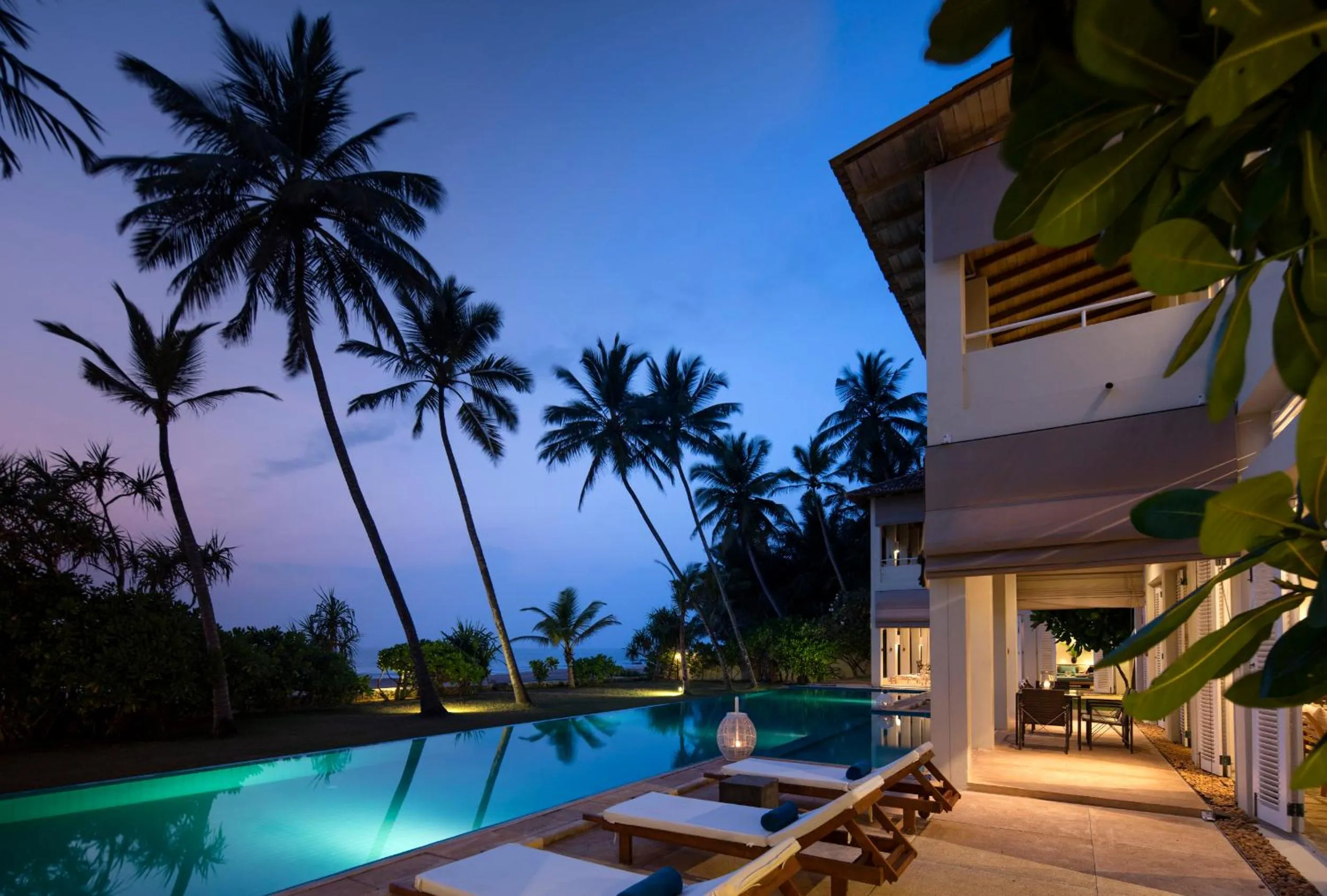 Swimming pool in Sri Villas