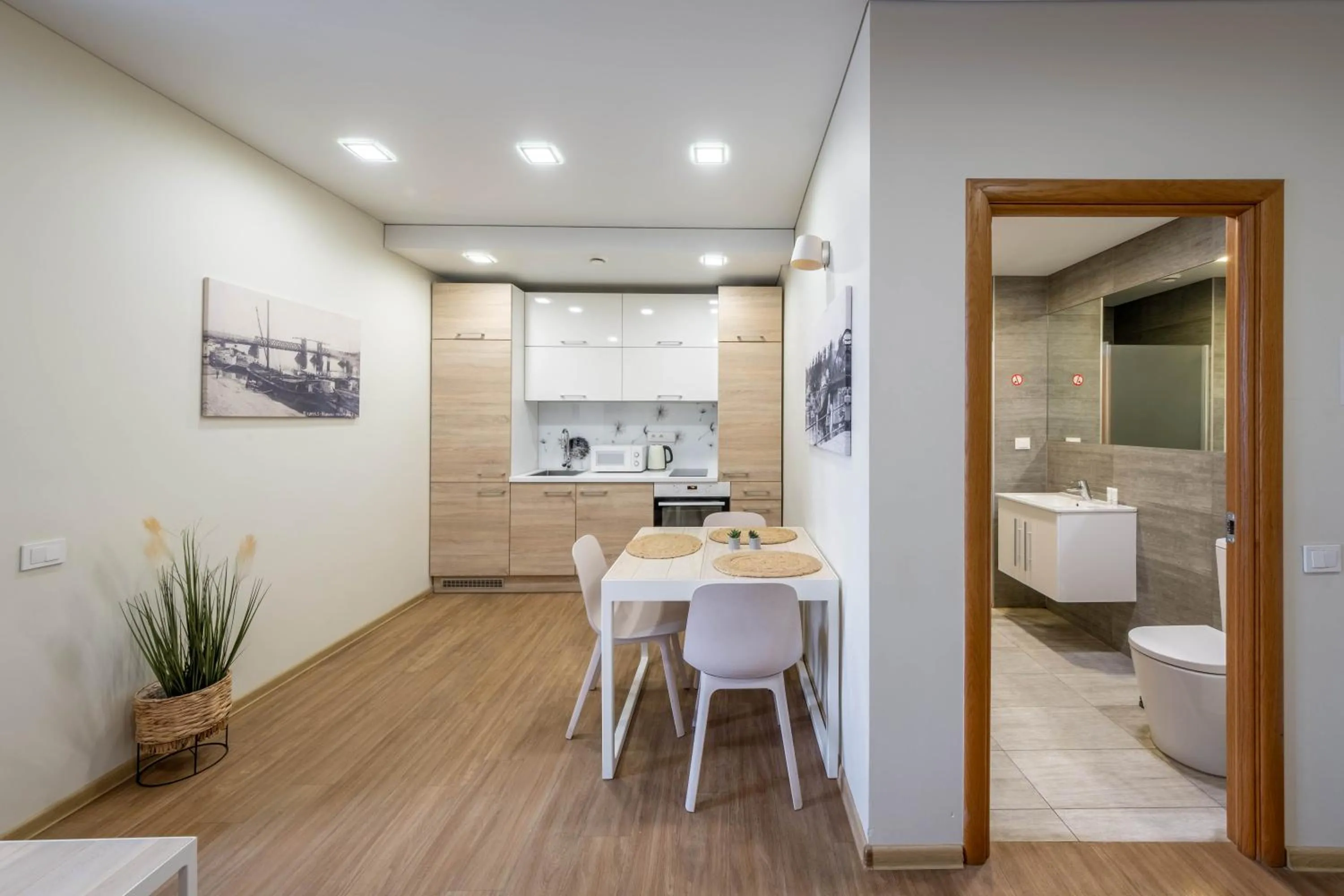 Kitchen or kitchenette in King Mindaugas Apartments