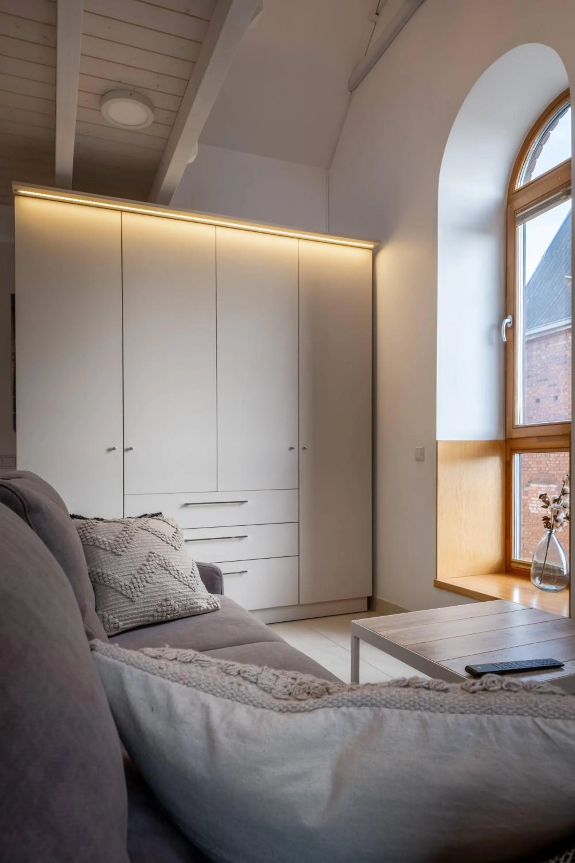 Seating area, Bed in King Mindaugas Apartments