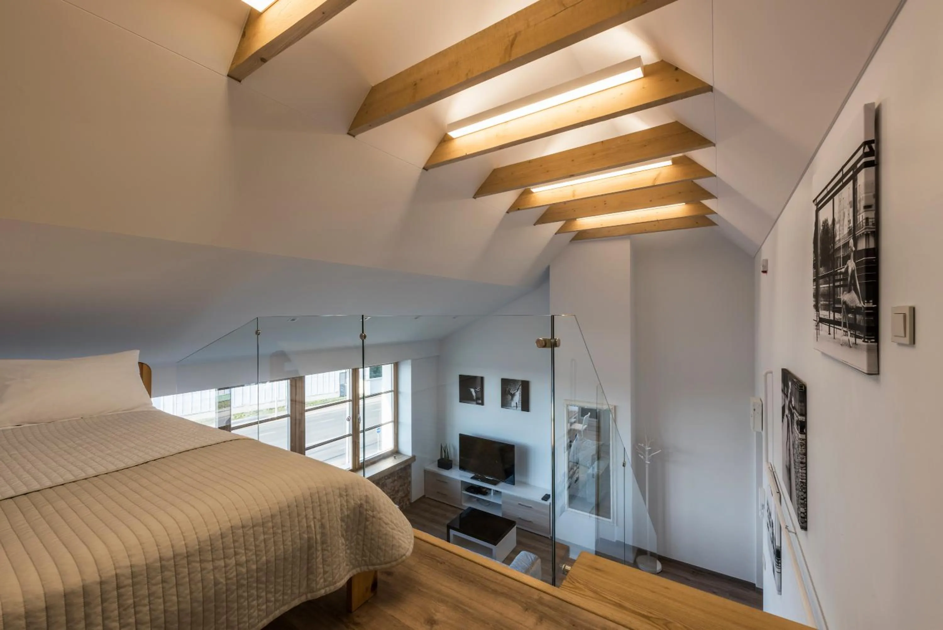 Photo of the whole room, Bed in King Mindaugas Apartments