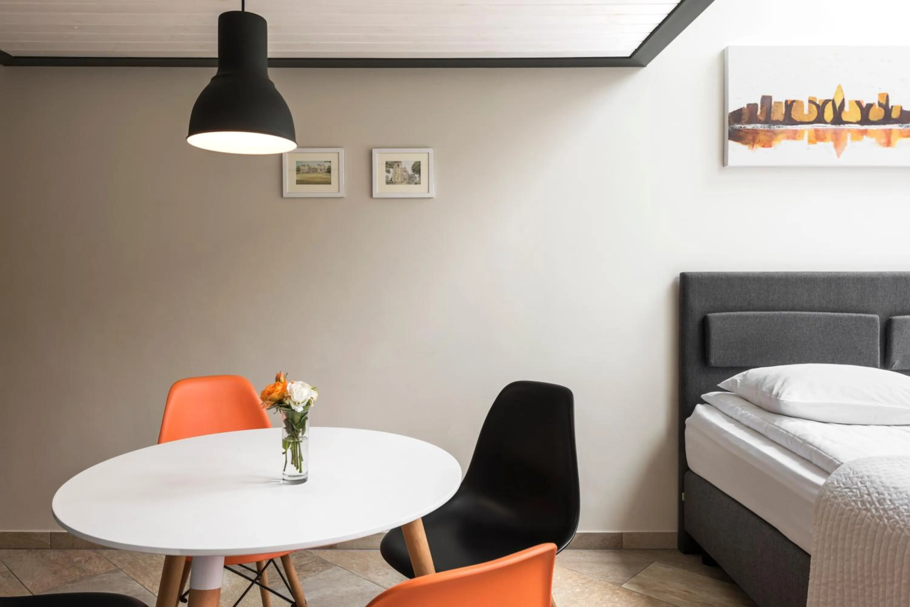 Dining area, Bed in King Mindaugas Apartments