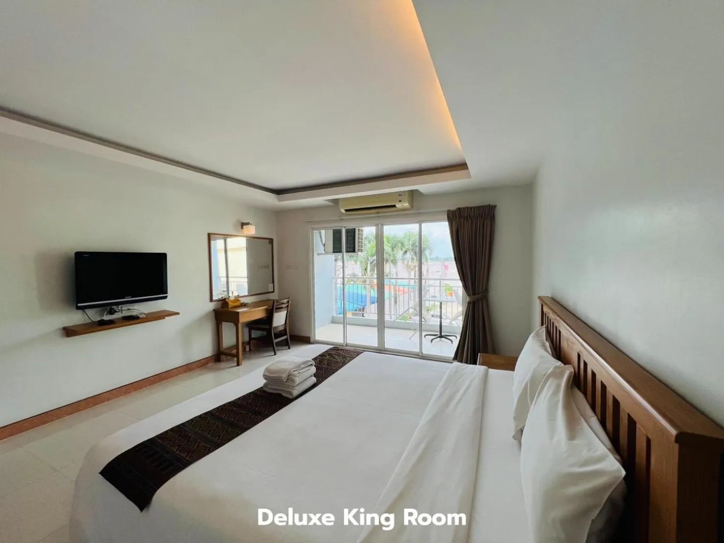 Bed in That Phanom River View Hotel