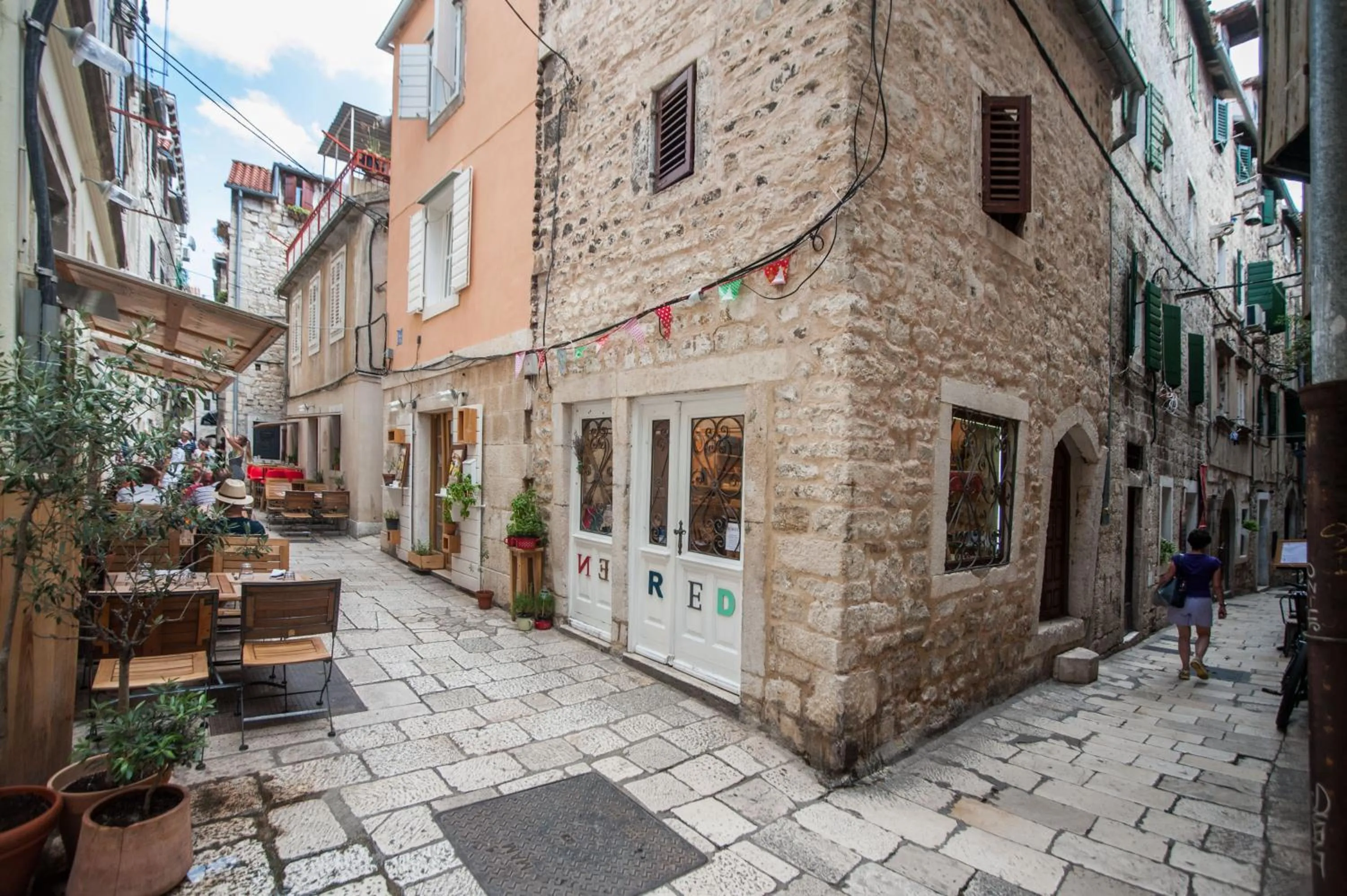 Other in Pylon Rooms