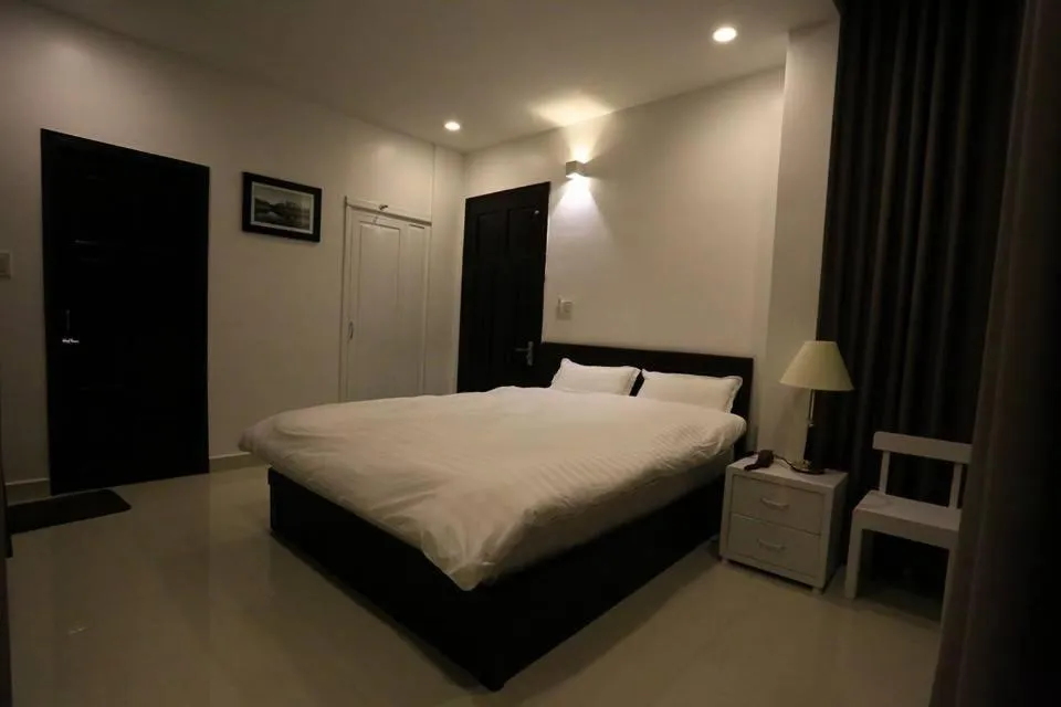 Photo of the whole room, Bed in Xuan Cuong Hotel