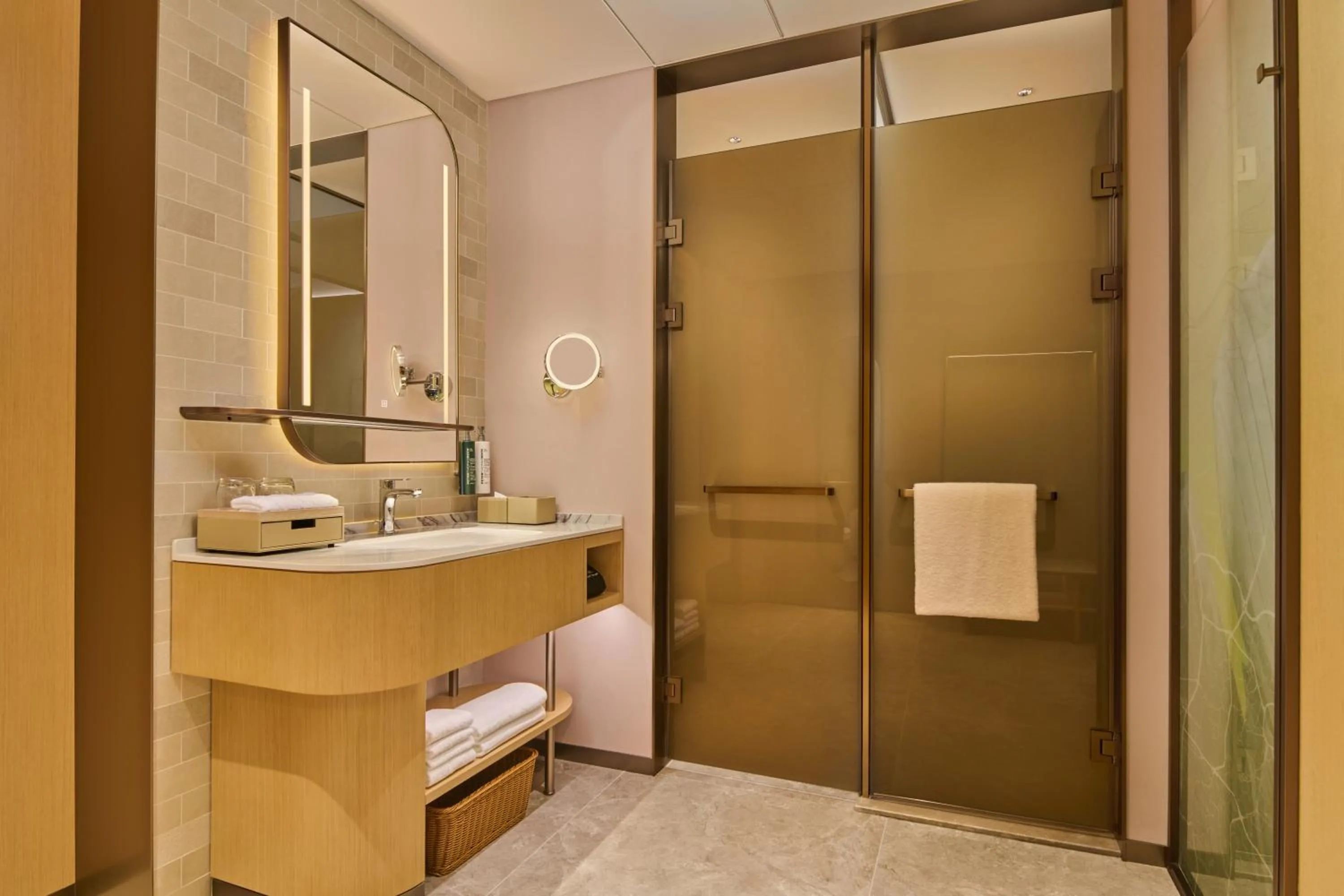 Toilet in Hilton Garden Inn Chongqing Central Park