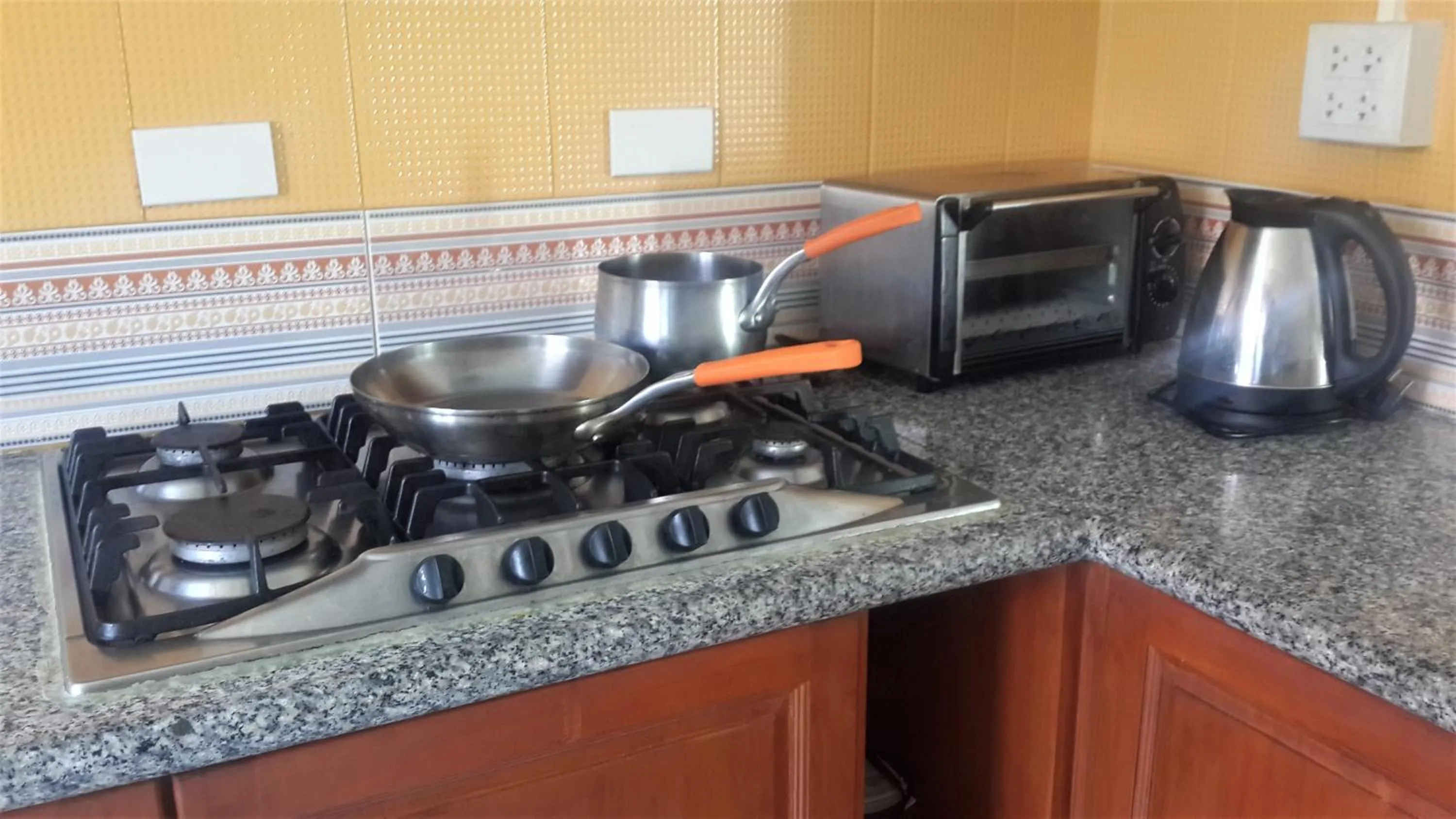 Kitchen/Kitchenette in Butterfly Garden Boutique Residences by Luxury View SHA Extra Plus