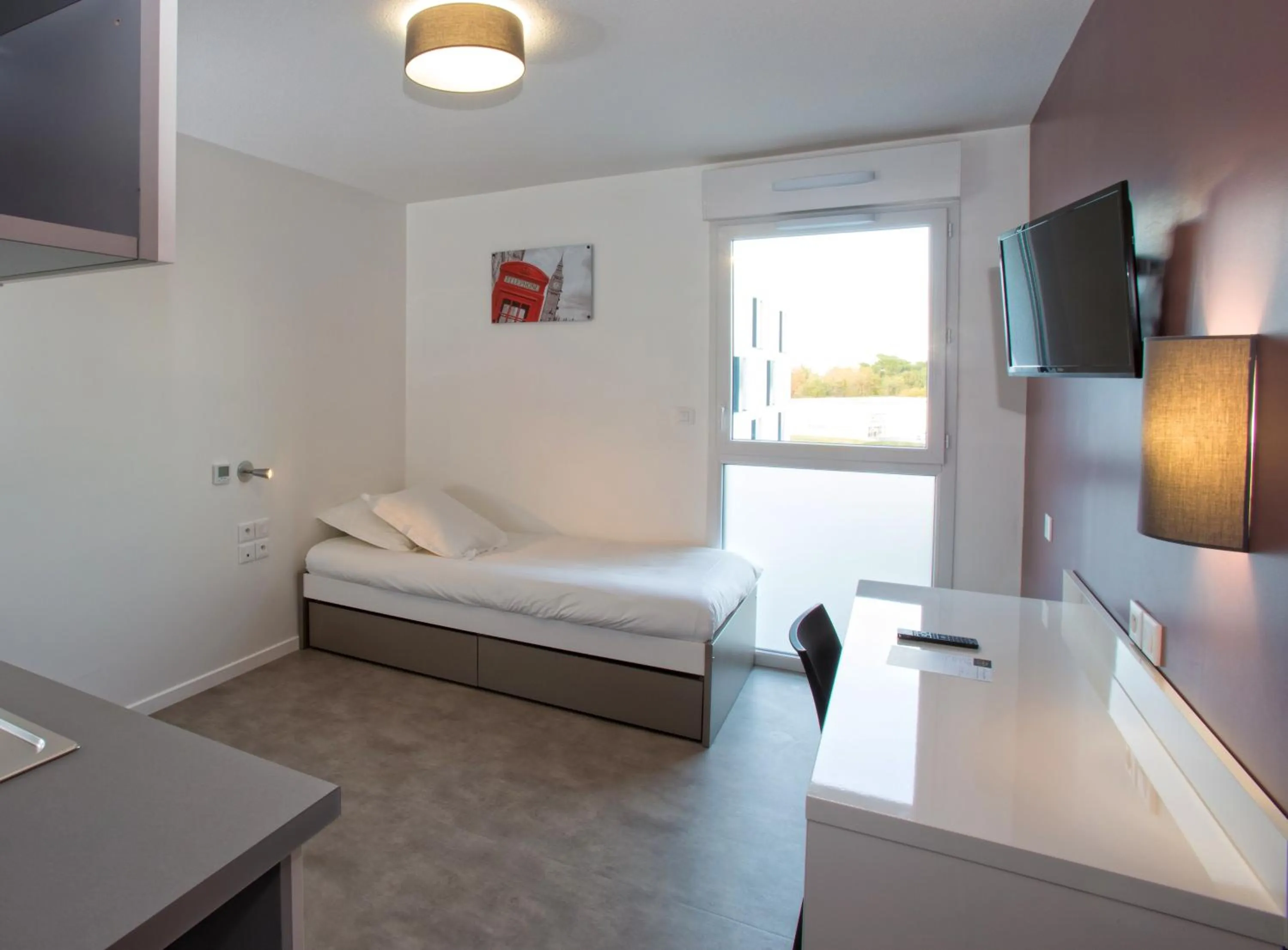 Bedroom, Bed in All Suites Appart Hôtel - Bordeaux - Pessac