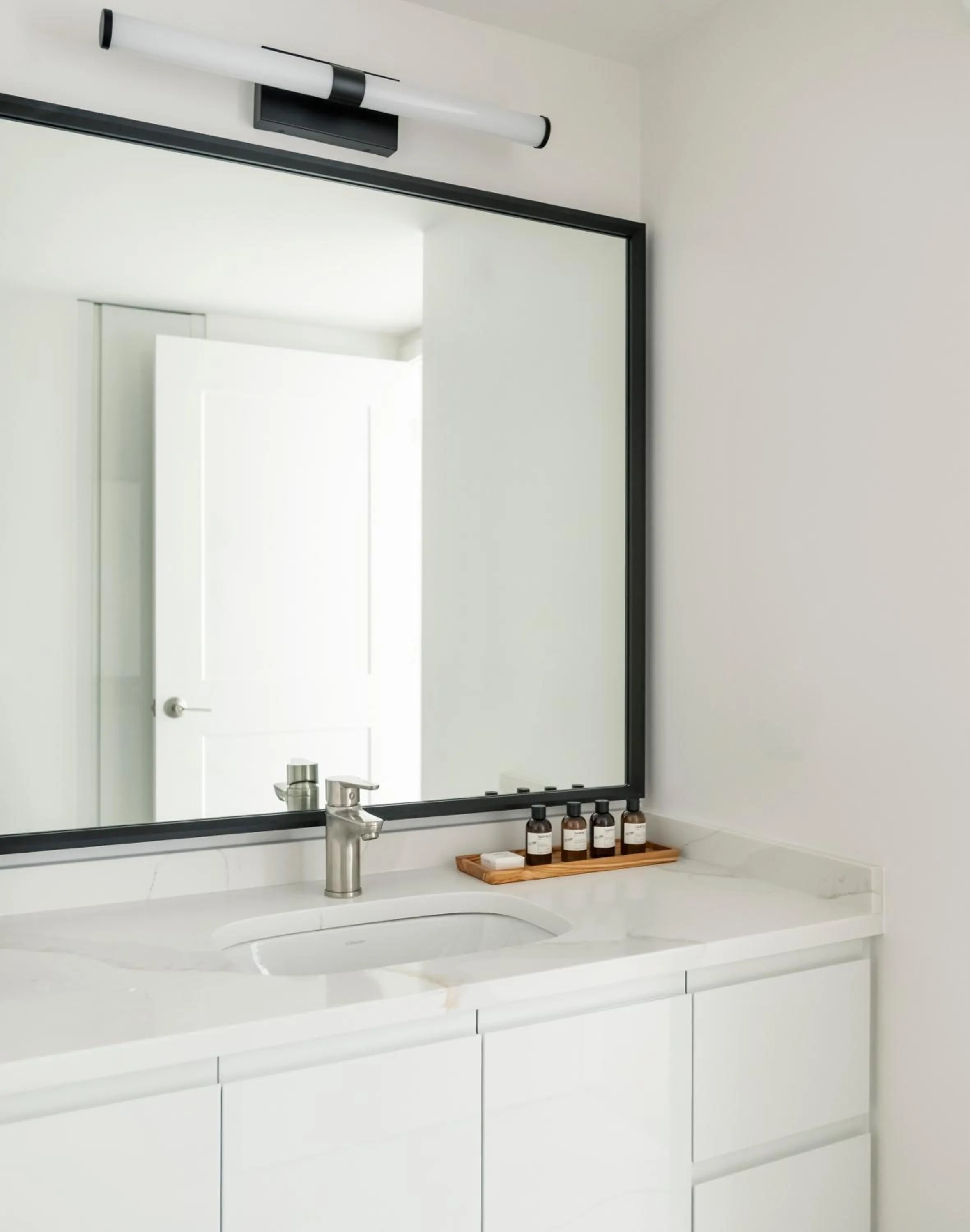 One Bedroom Standard in ROOST White House