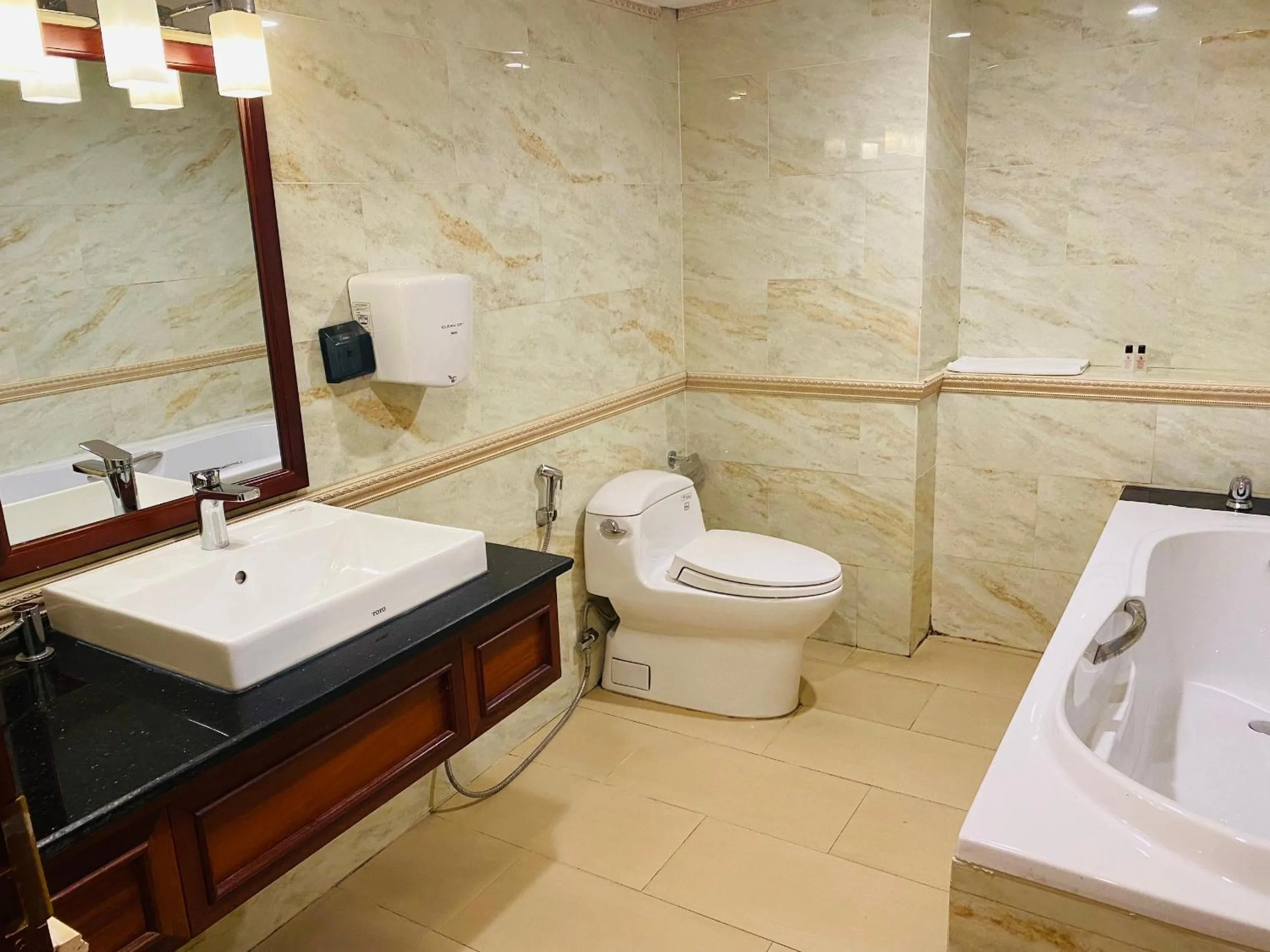 Toilet in Minh Tam Phu Nhuan Hotel & Spa