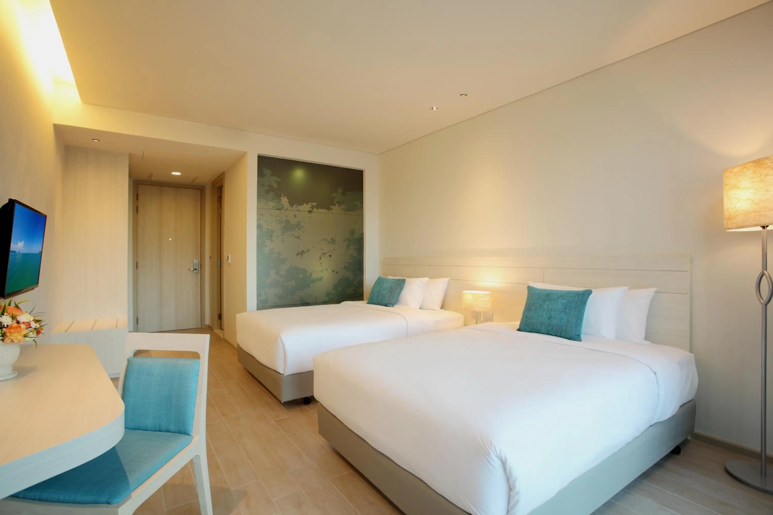 Bed in Centara Life Maris Resort Jomtien