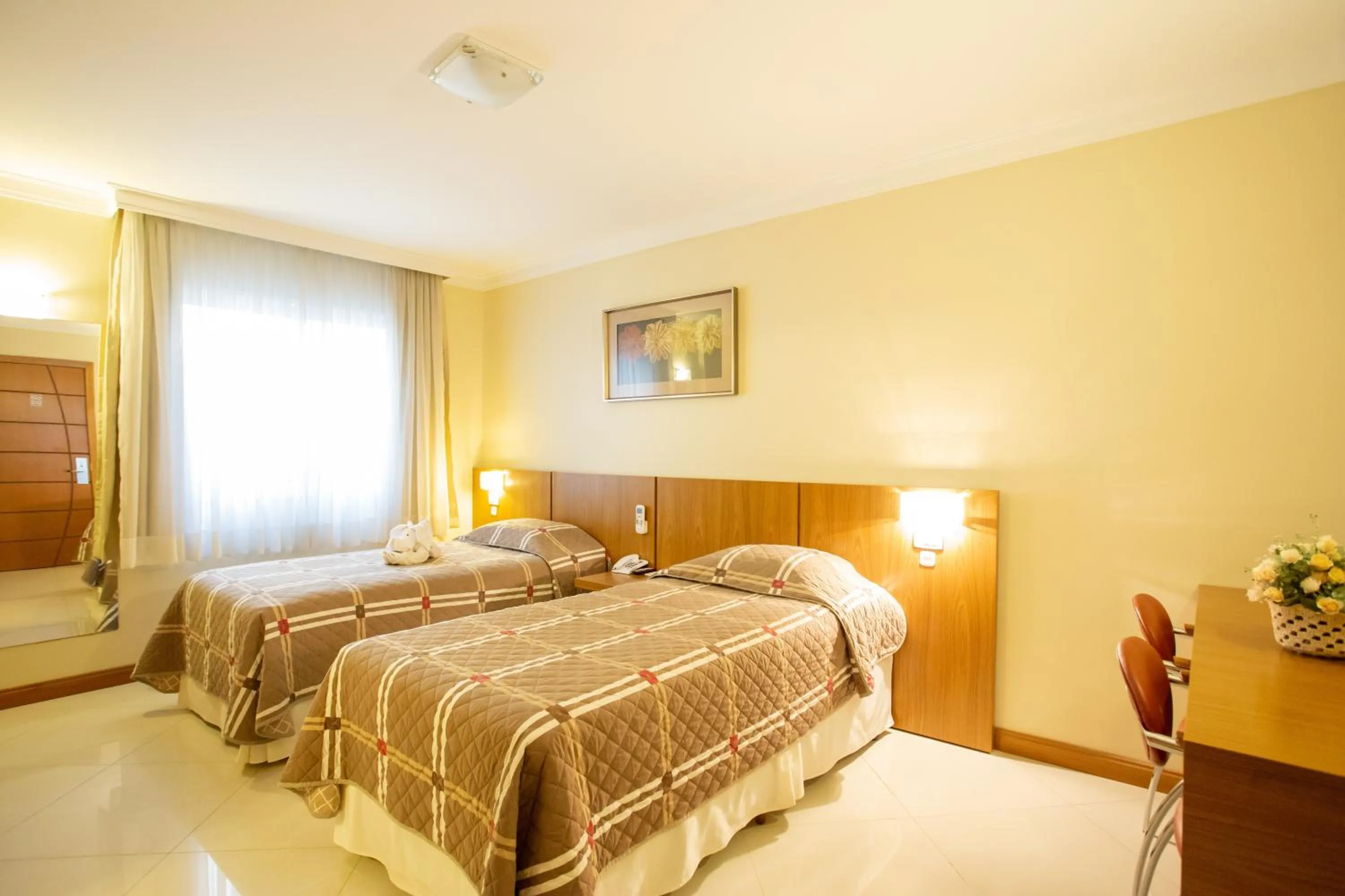 Bed in Barbur Center Hotel