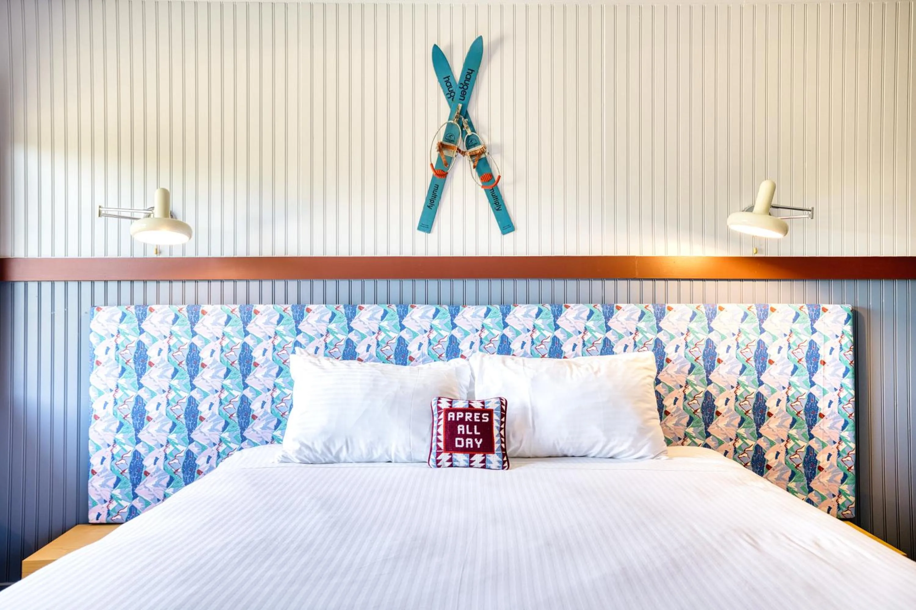 King Room - Disability Access in Hideaway Inn Mt Sunapee