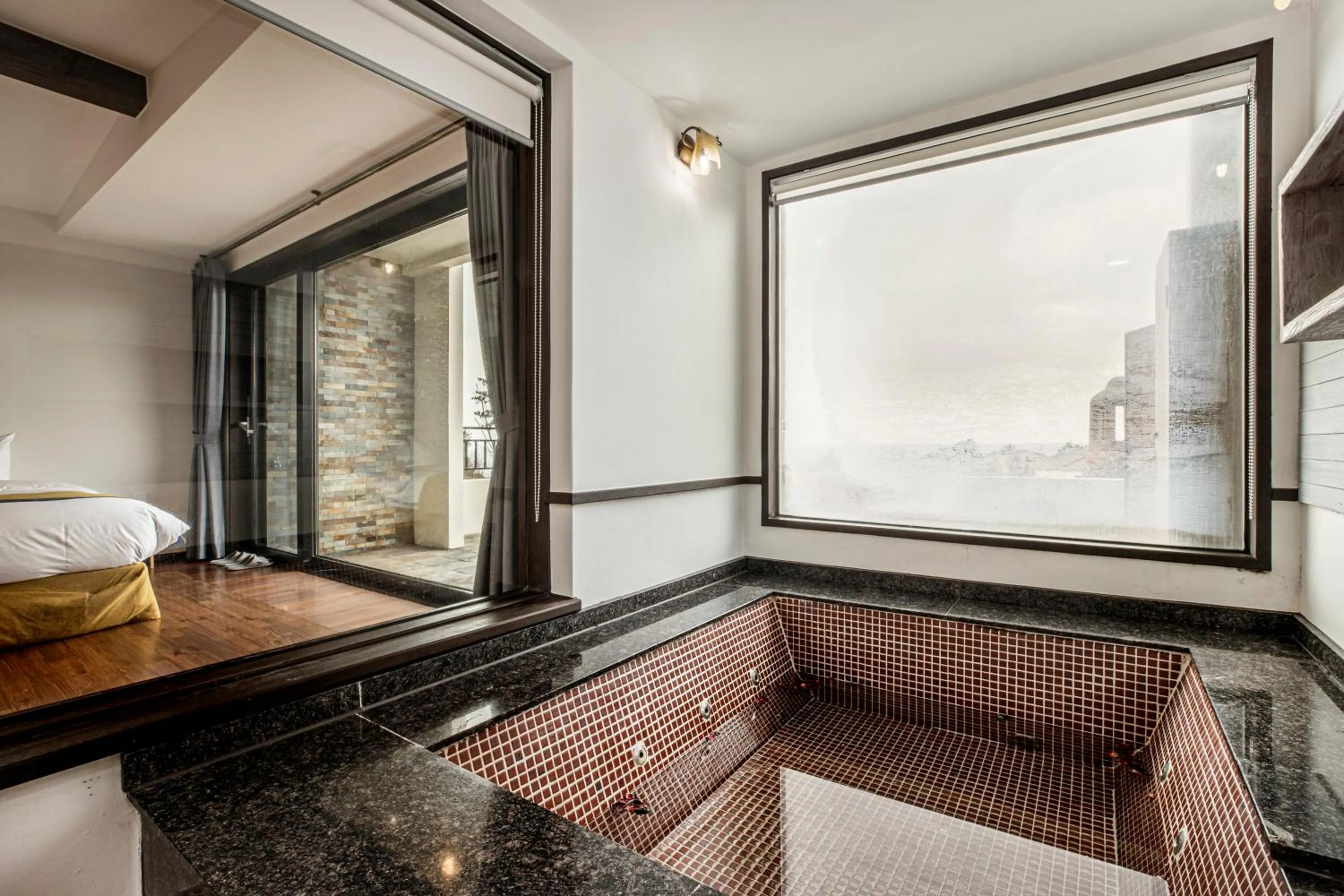 Hot Tub in Olle Resort