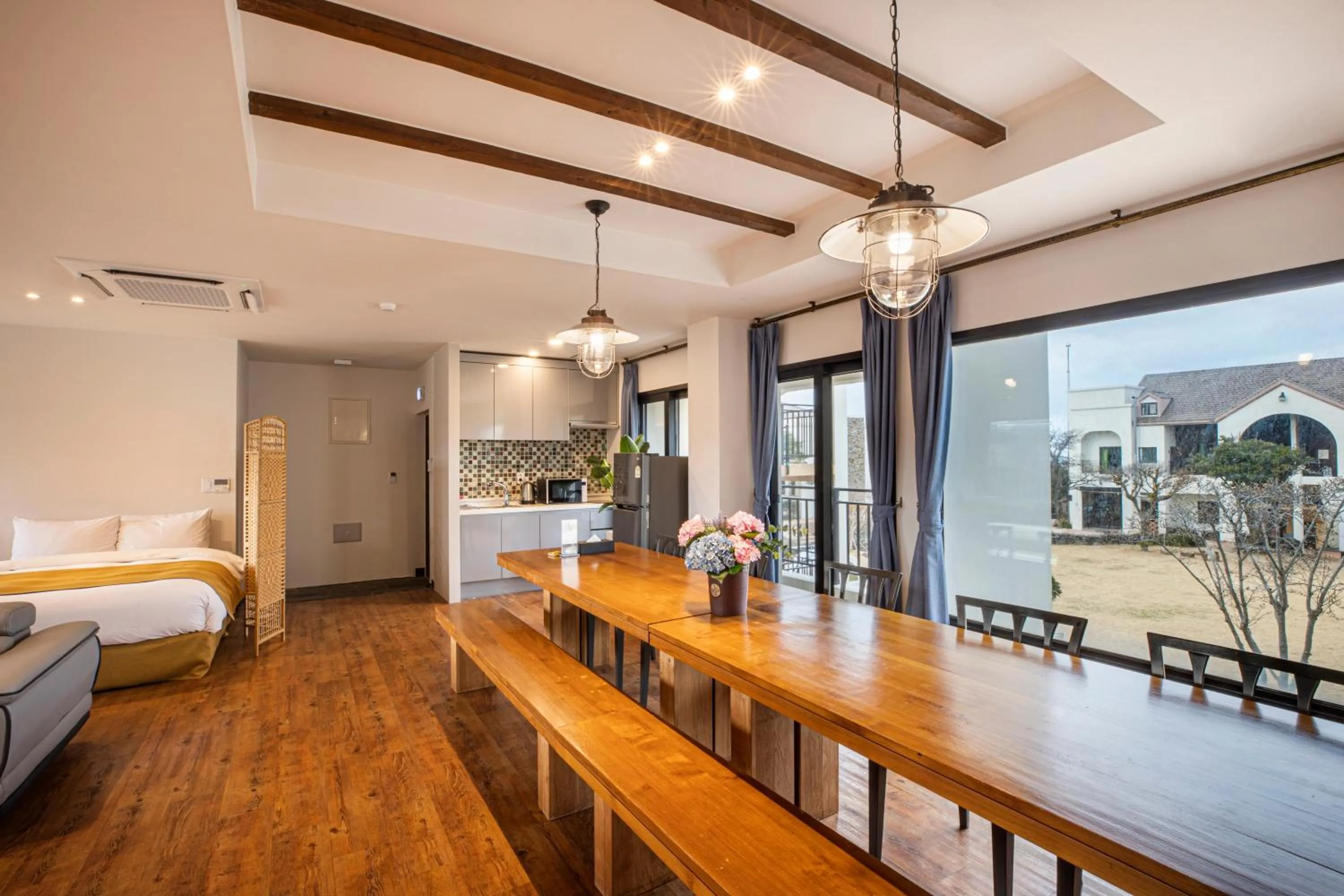Dining area, Bed in Olle Resort