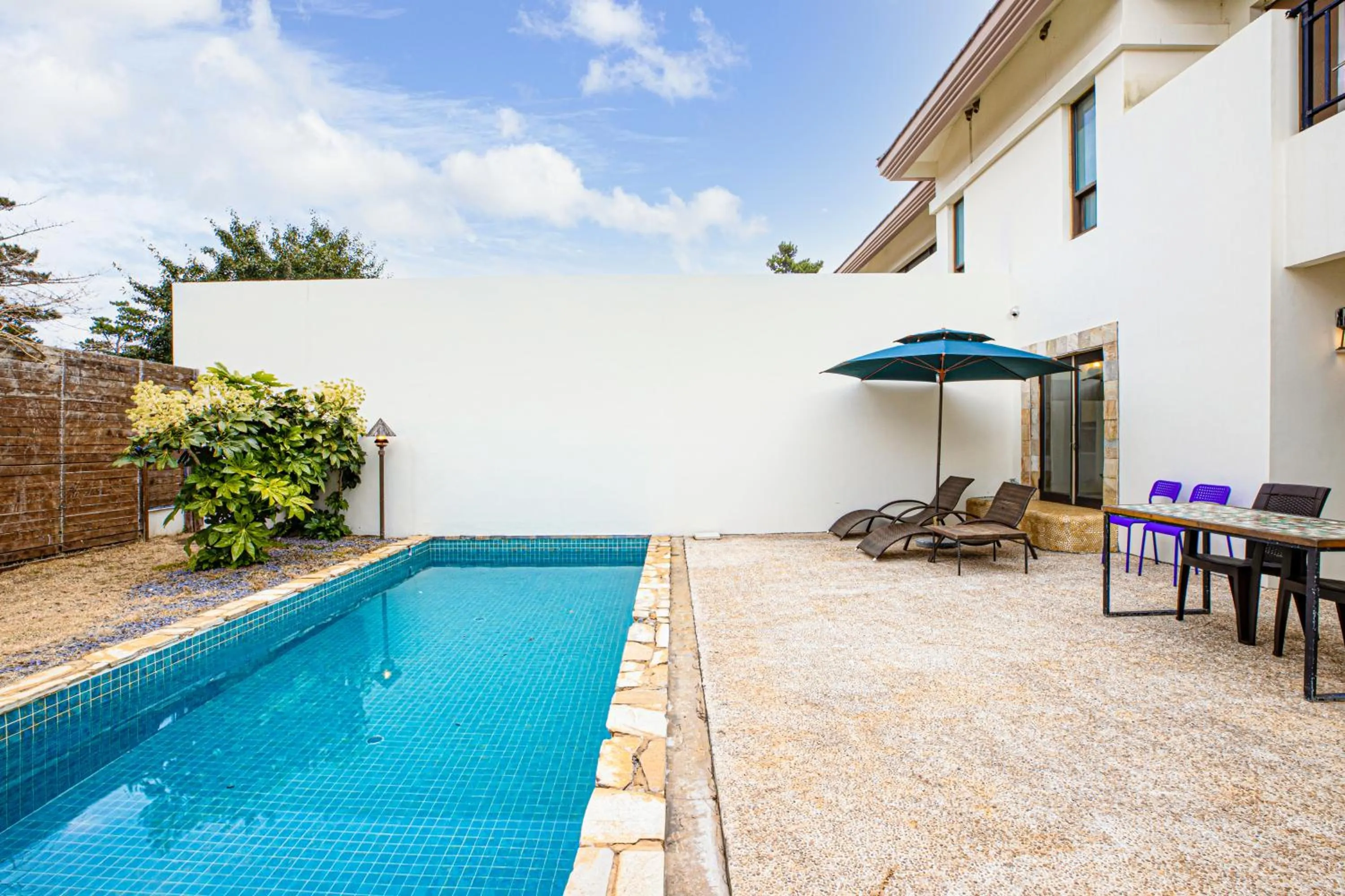 Swimming pool in Olle Resort