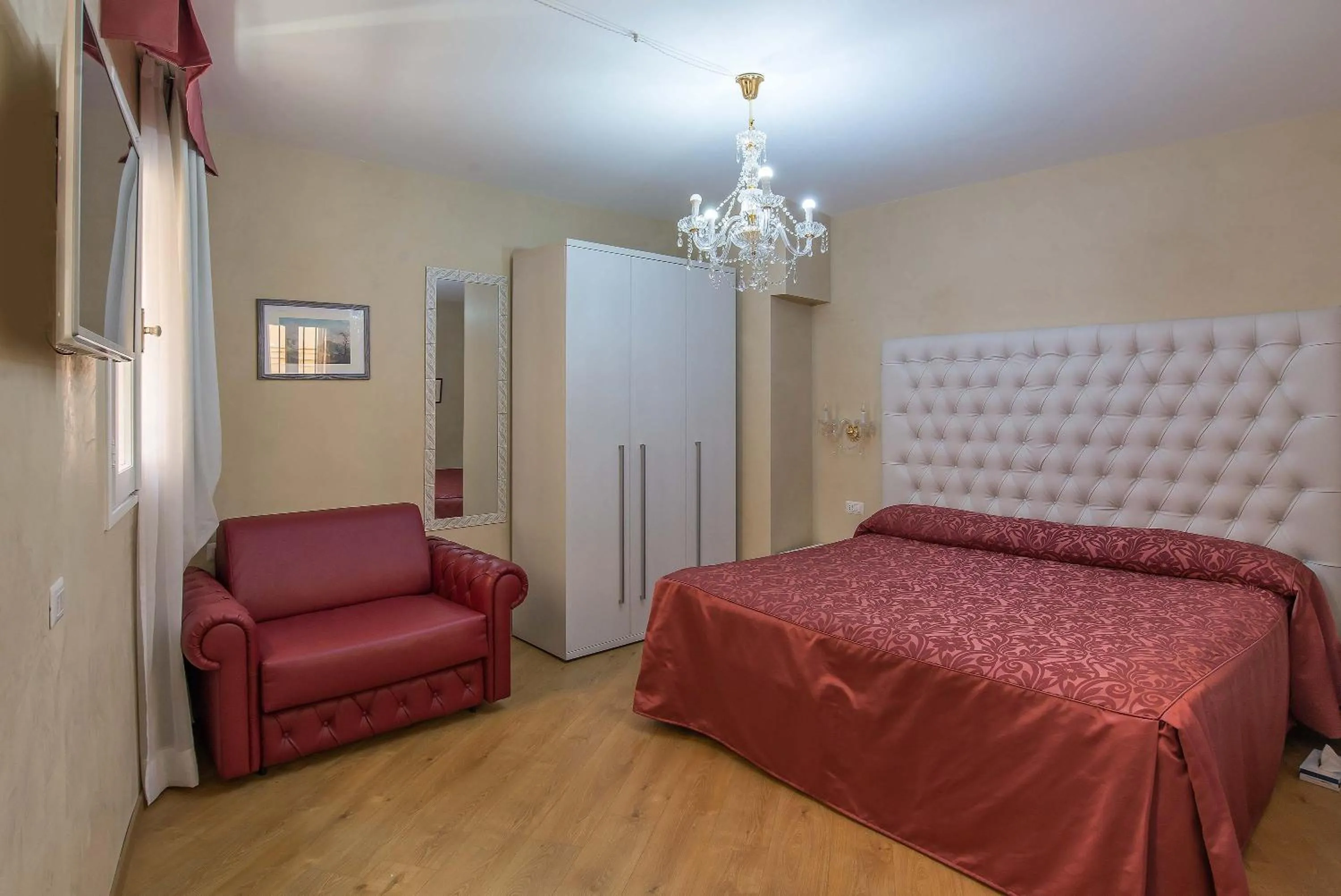 Bedroom, Bed in Trevi Rome Suite