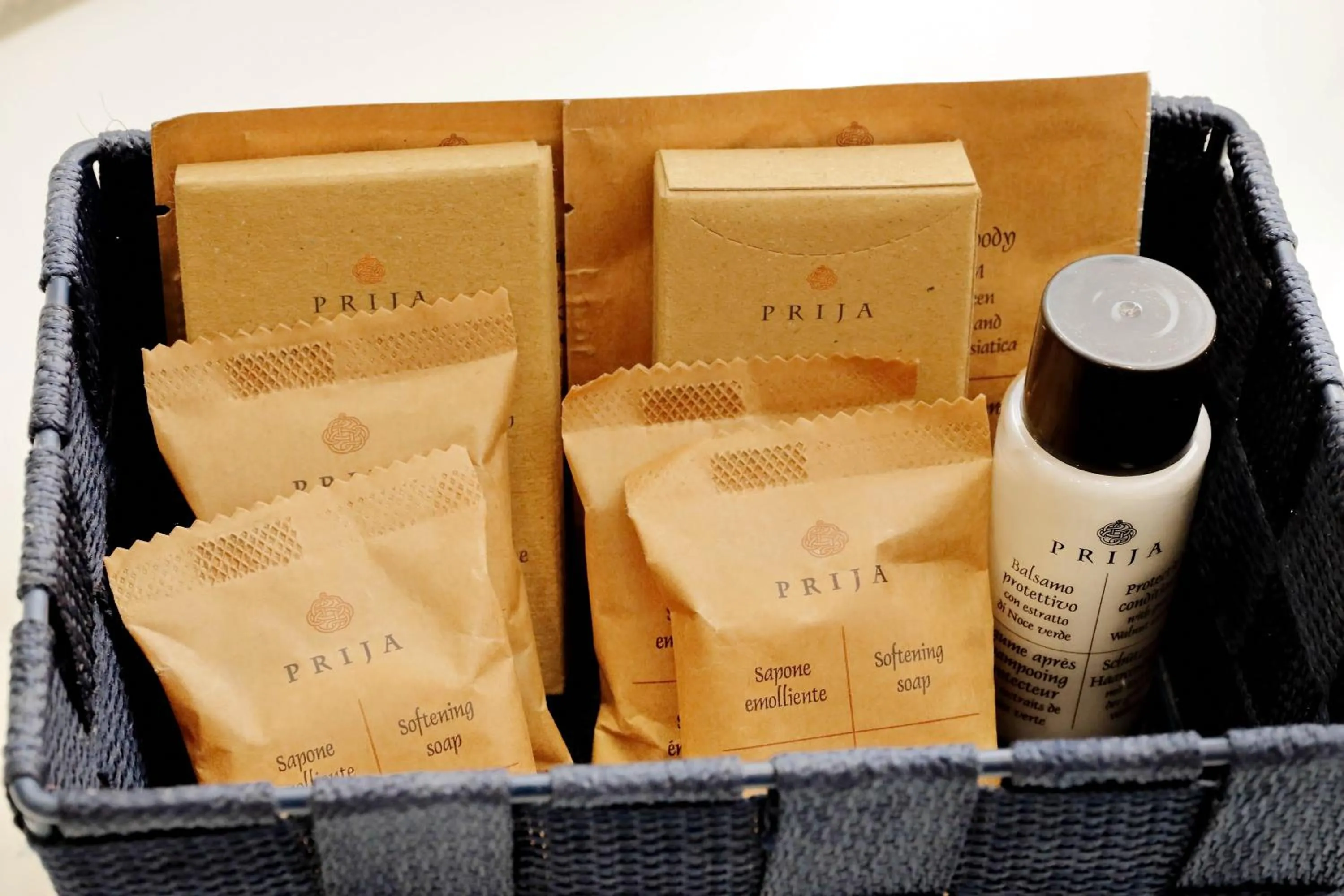 Bathroom in Trevi Rome Suite