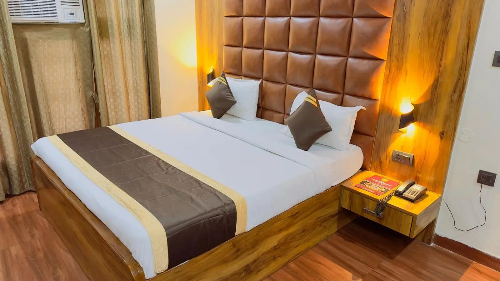 Photo of the whole room, Bed in Hotel SP International