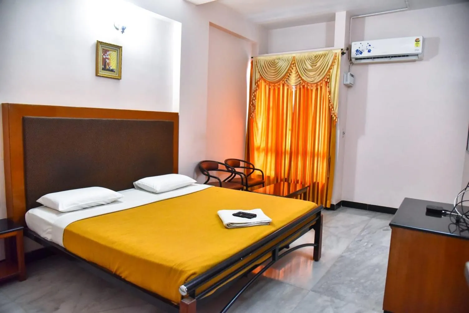 Photo of the whole room, Bed in Hotel Grand Palace