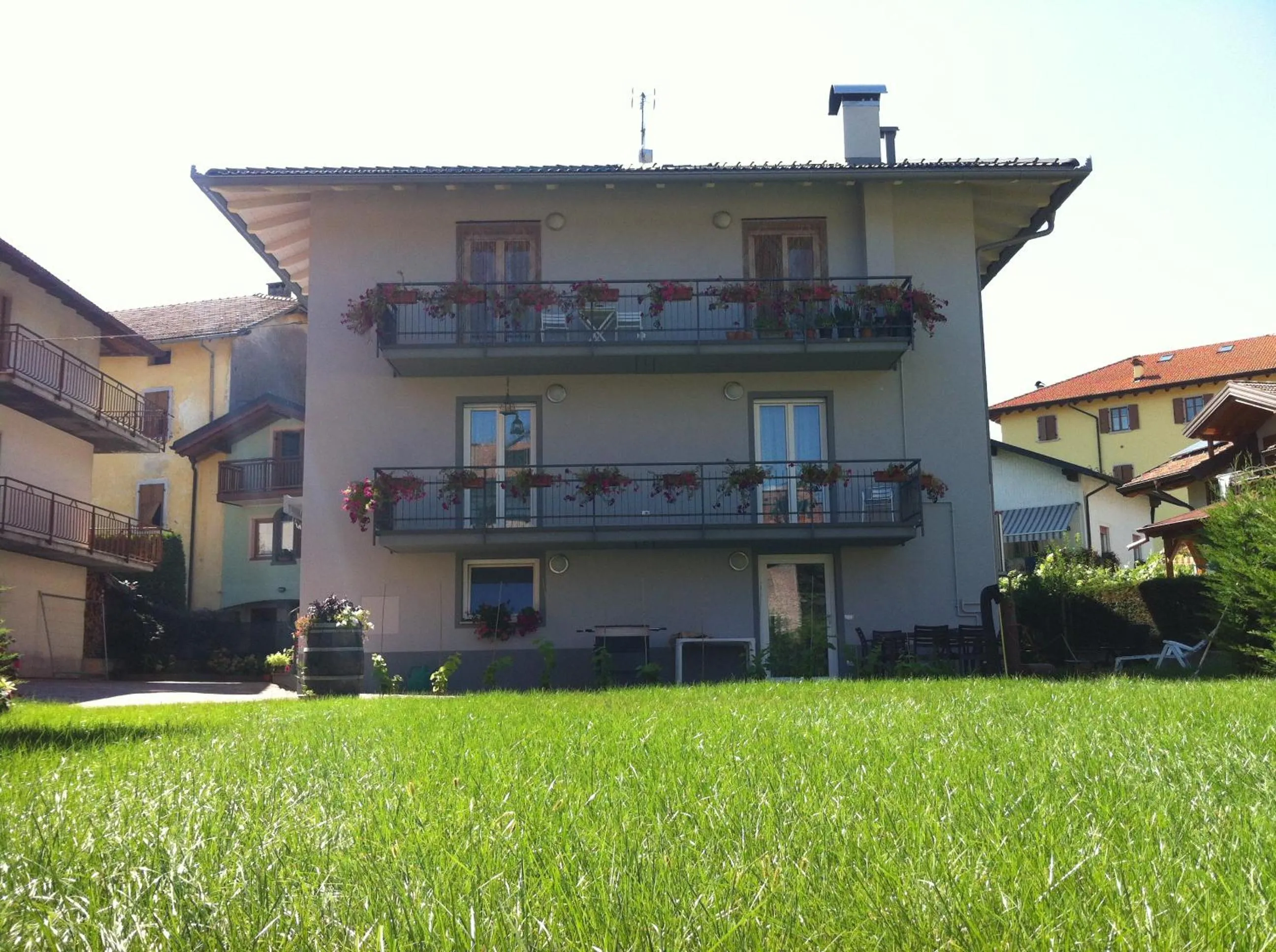 Property building in Nenez B&B