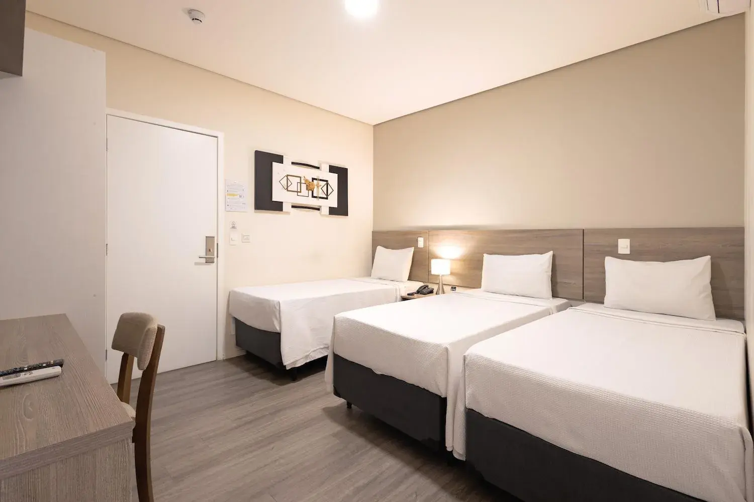 Standard Triple Room in Sumaré Park Hotel Standard Triple Room in Sumaré Park Hotel