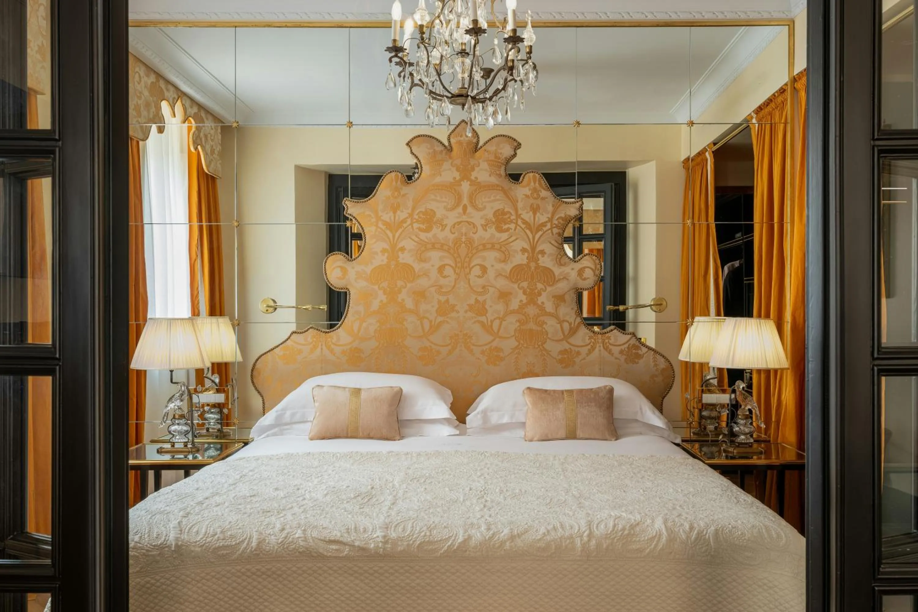 Photo of the whole room, Bed in Hotel d’Inghilterra Roma – Starhotels Collezione