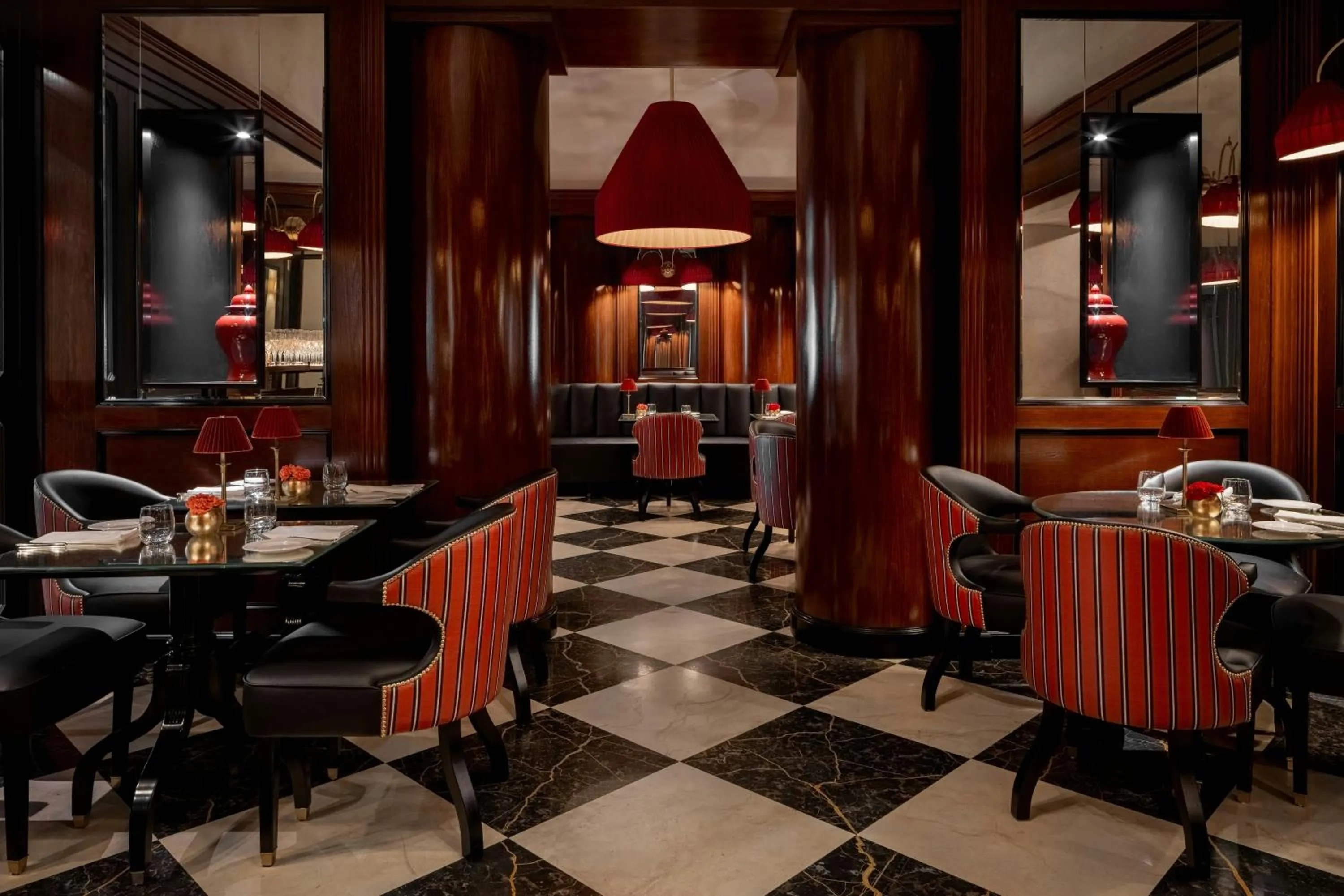 Restaurant/places to eat in Hotel d’Inghilterra Roma – Starhotels Collezione