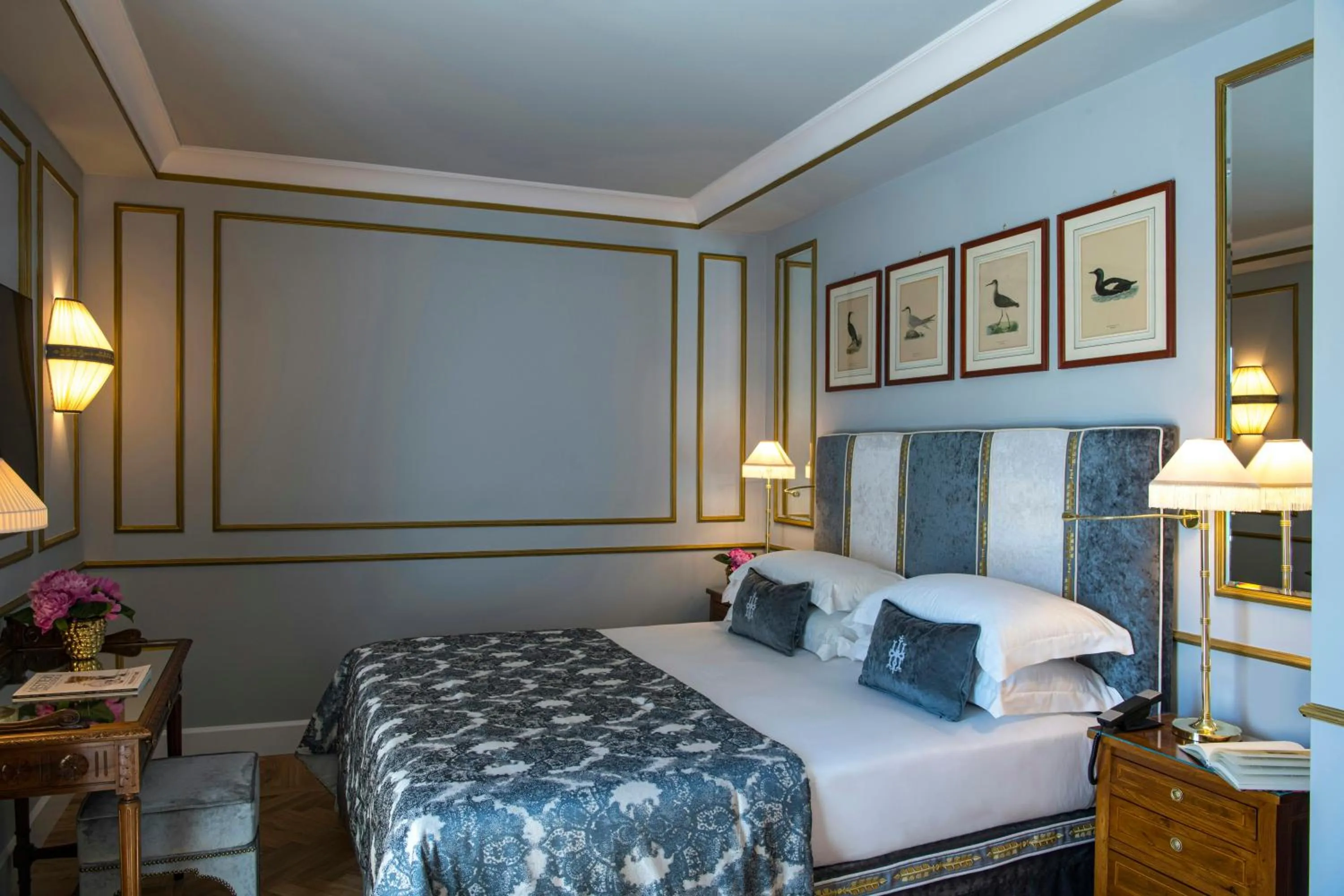 Photo of the whole room, Bed in Hotel d’Inghilterra Roma – Starhotels Collezione