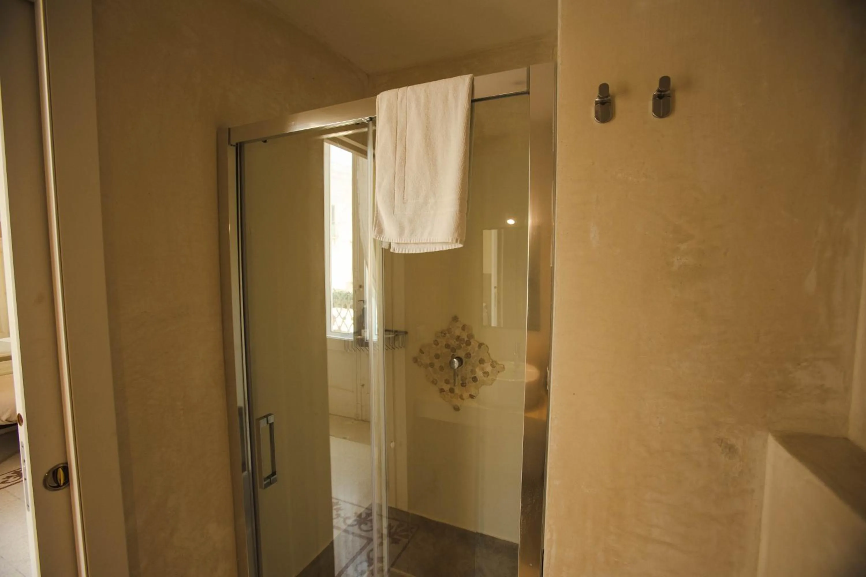 Shower in 4 Balconi rooms-Boutique B&B