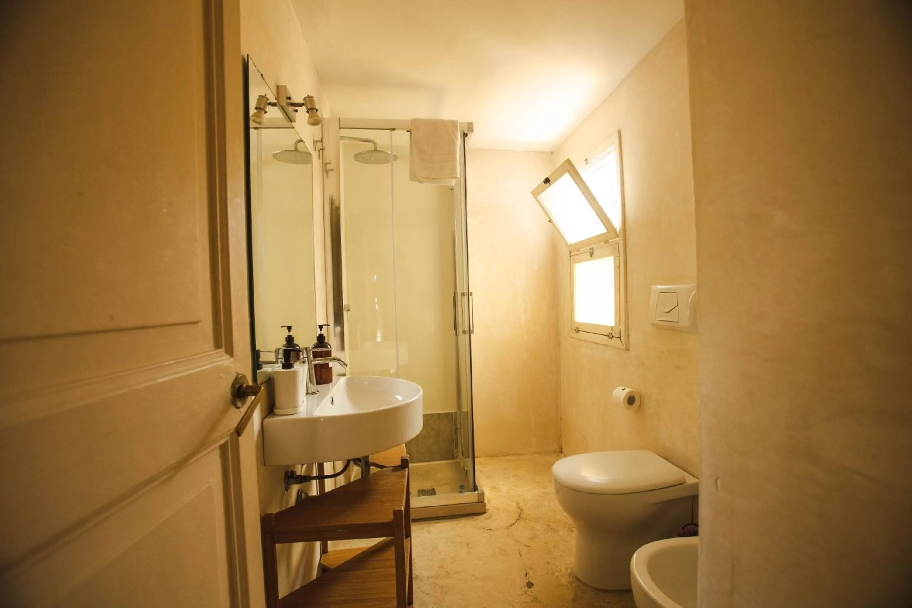 Toilet in 4 Balconi rooms-Boutique B&B