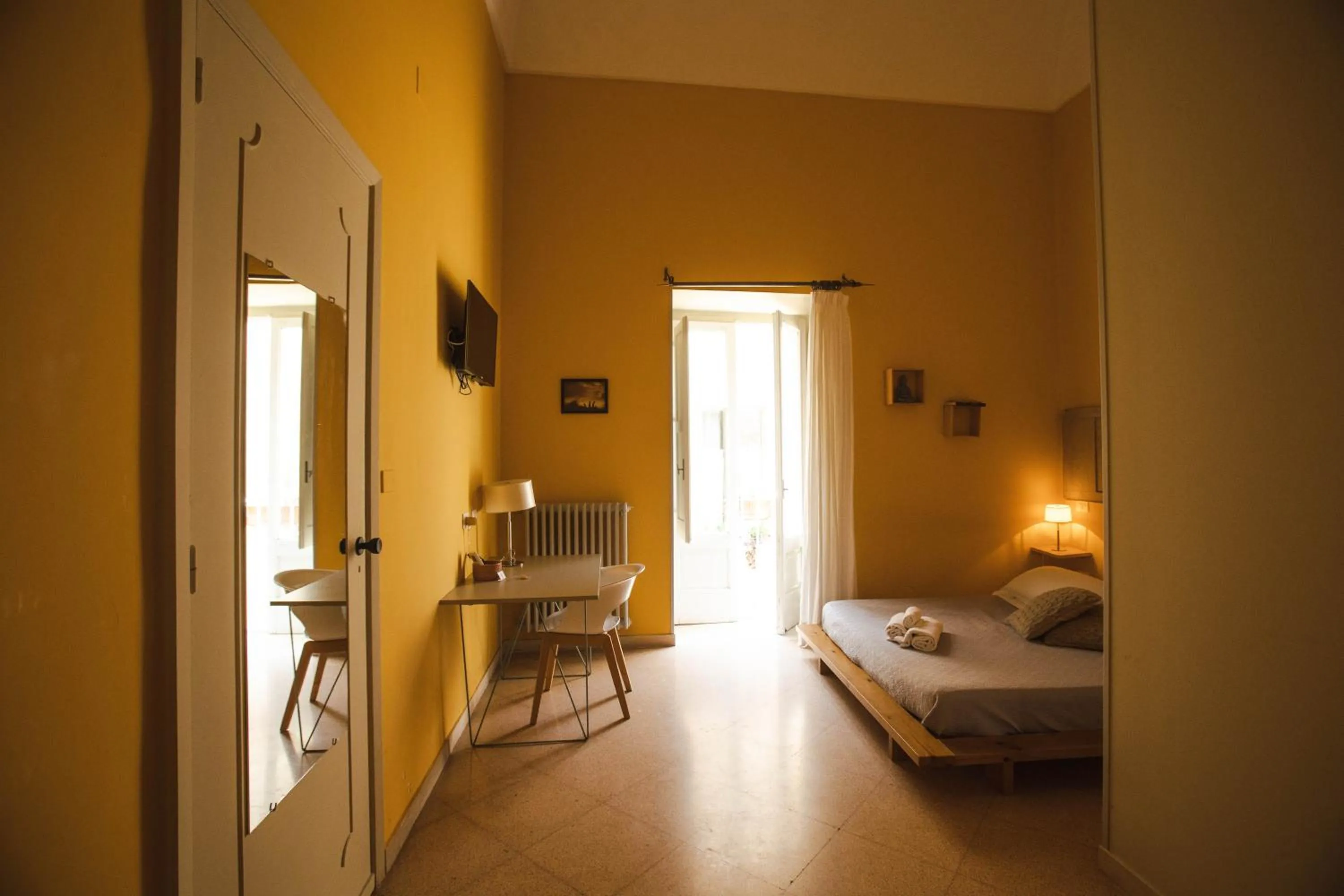 Bed in 4 Balconi rooms-Boutique B&B