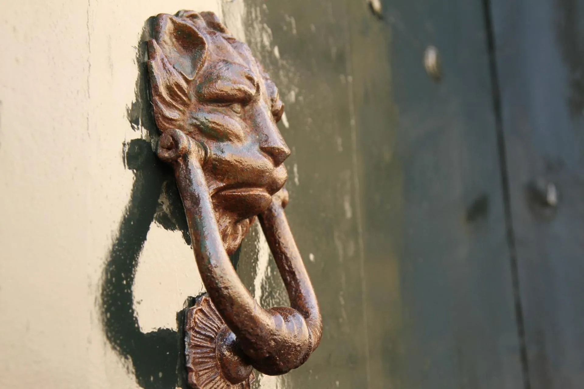 Facade/entrance in 4 Balconi rooms-Boutique B&B