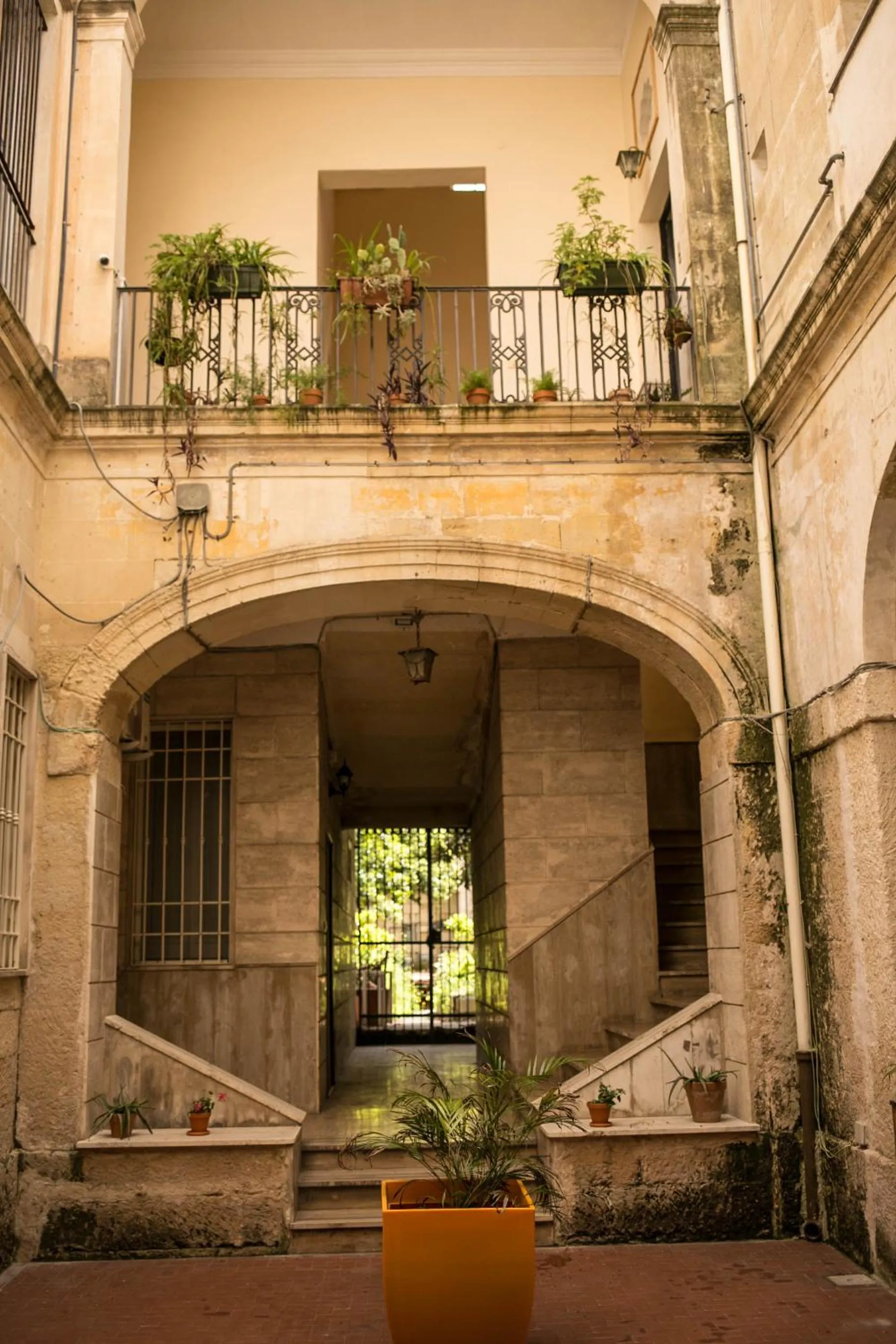 Inner courtyard view in 4 Balconi rooms-Boutique B&B