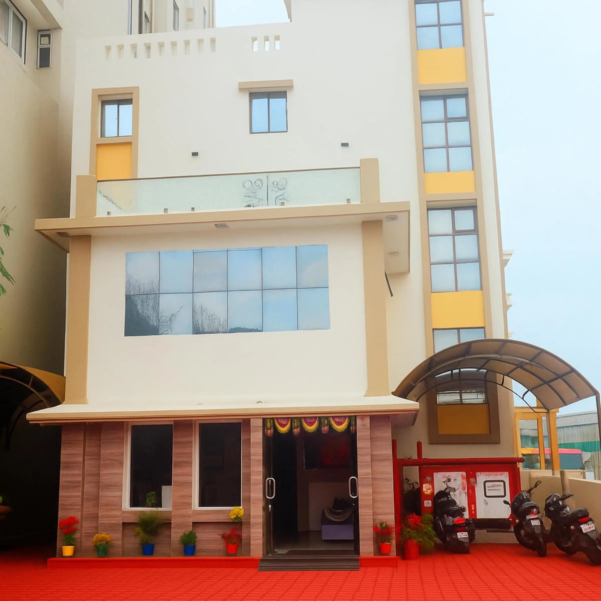 Hotel Radhika
