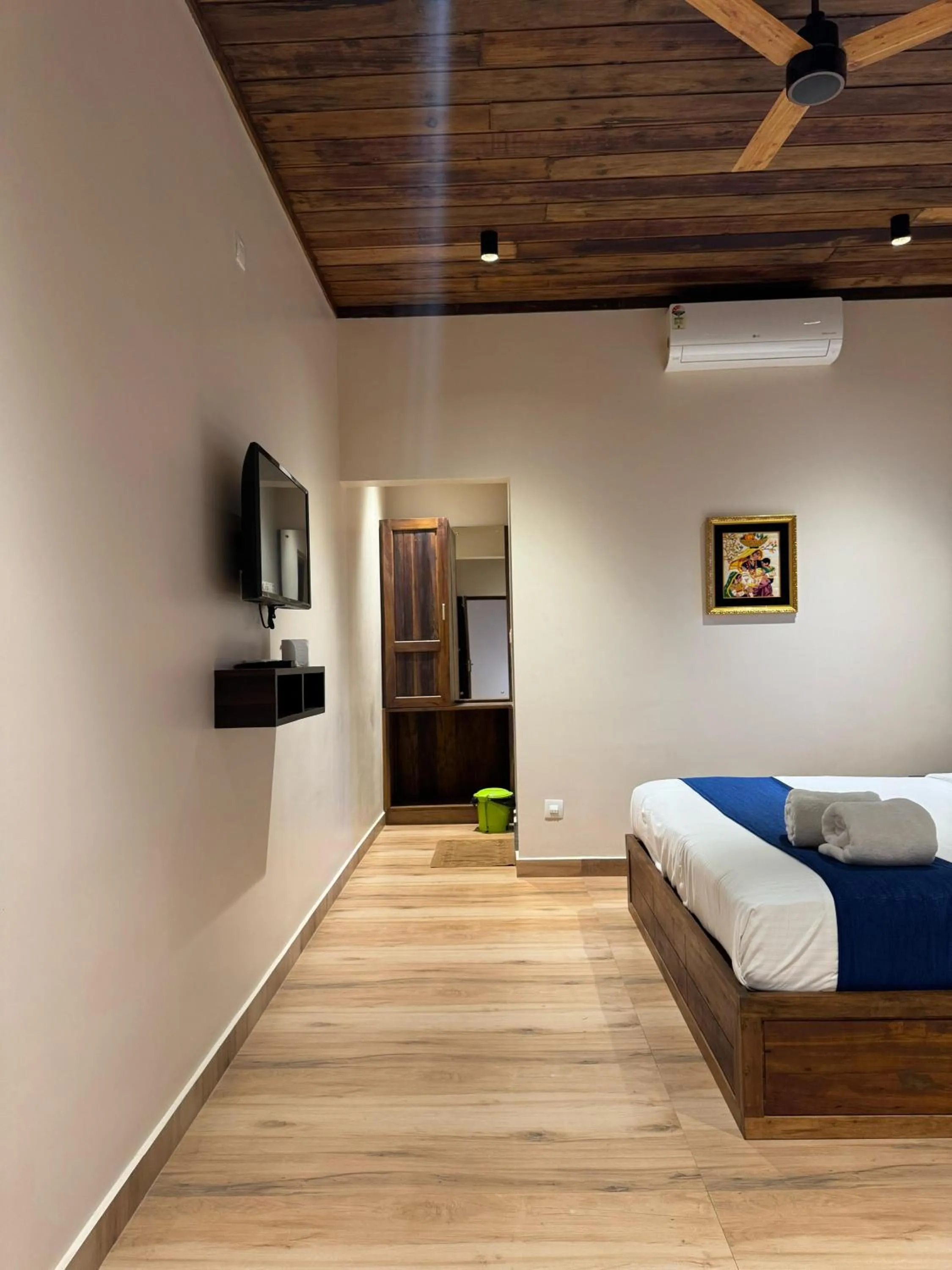 Bed in Munnar Blue Mist