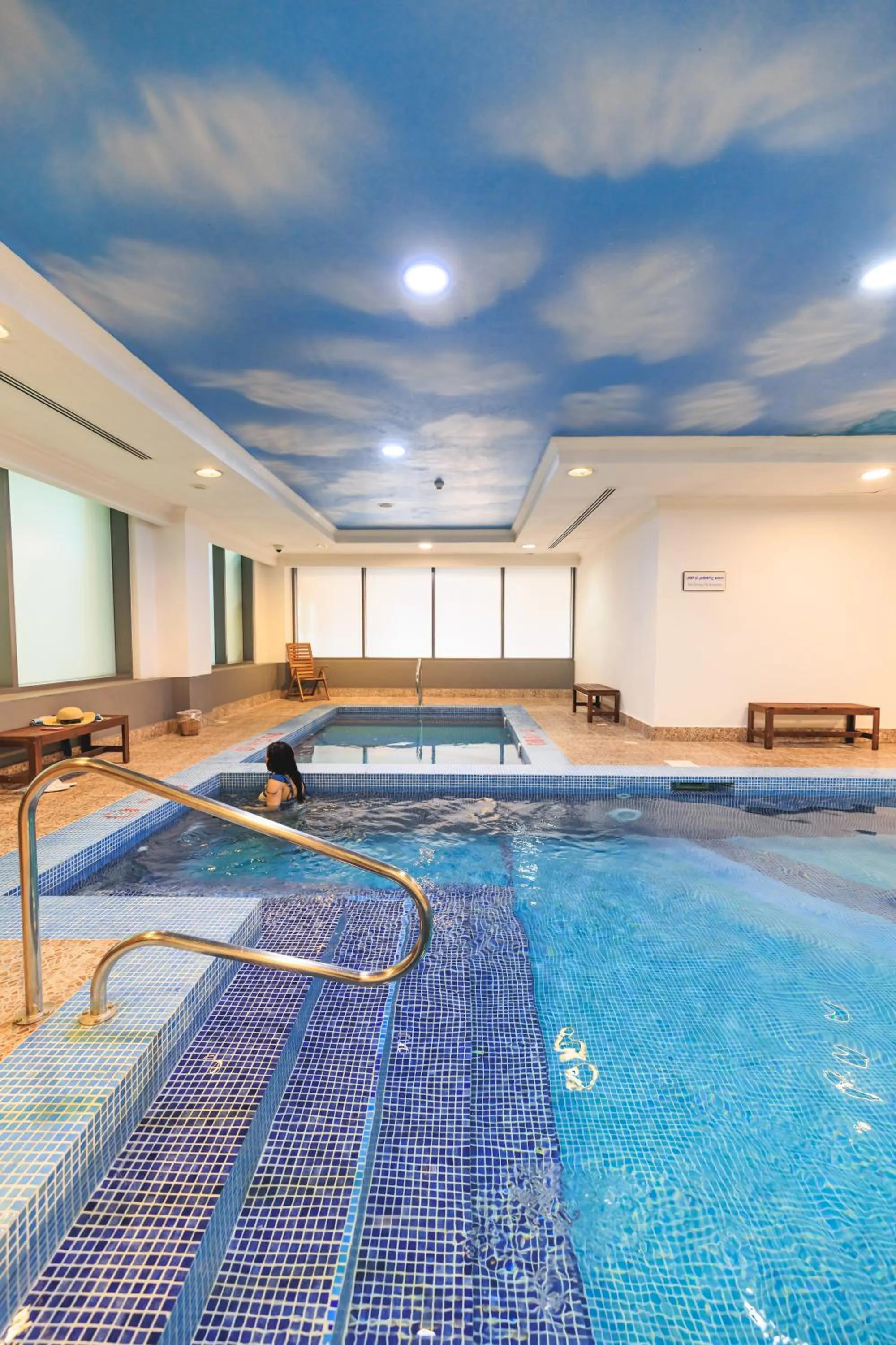 Swimming pool in Sapphire Plaza Hotel