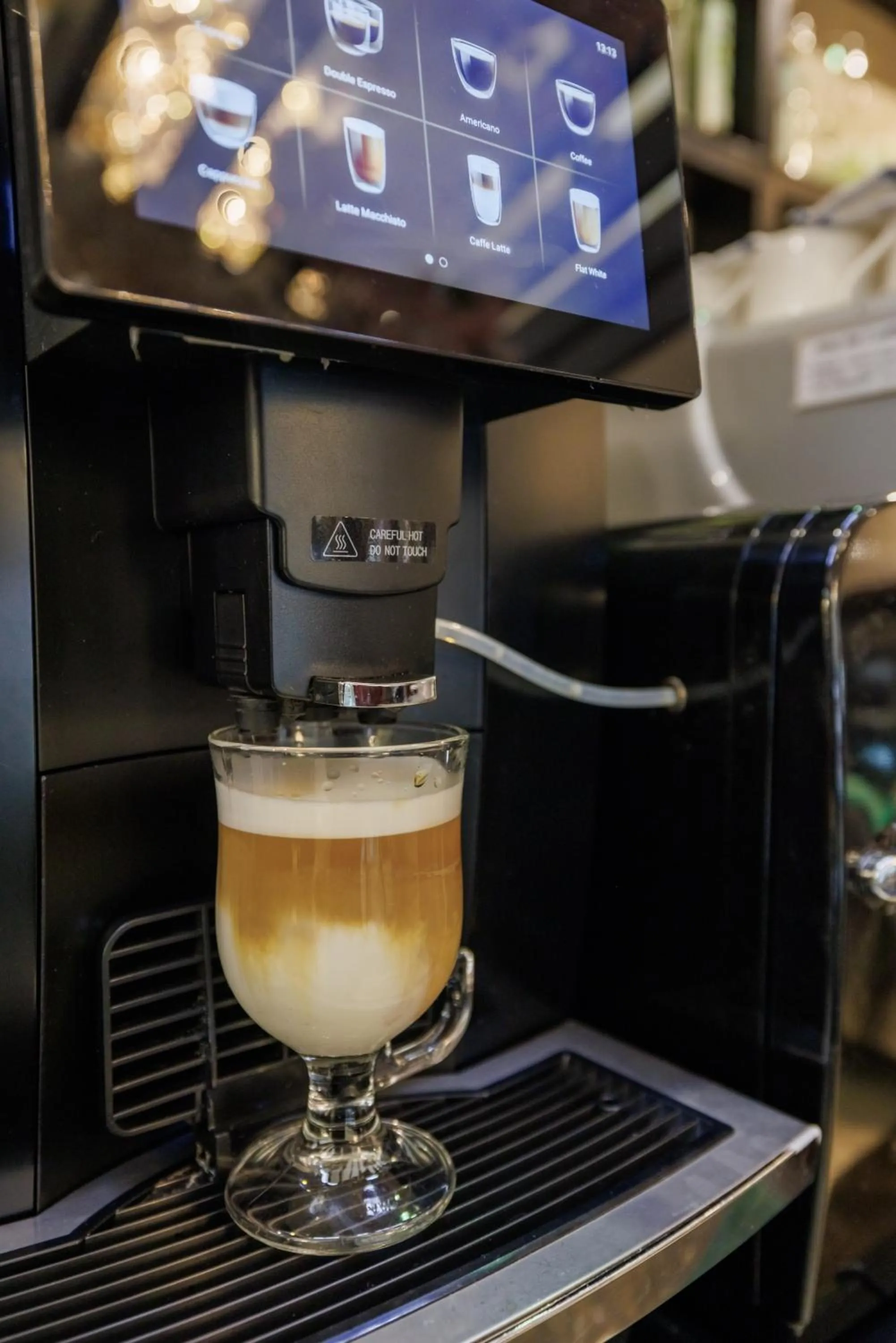 Restaurant/places to eat in Sapphire Plaza Hotel