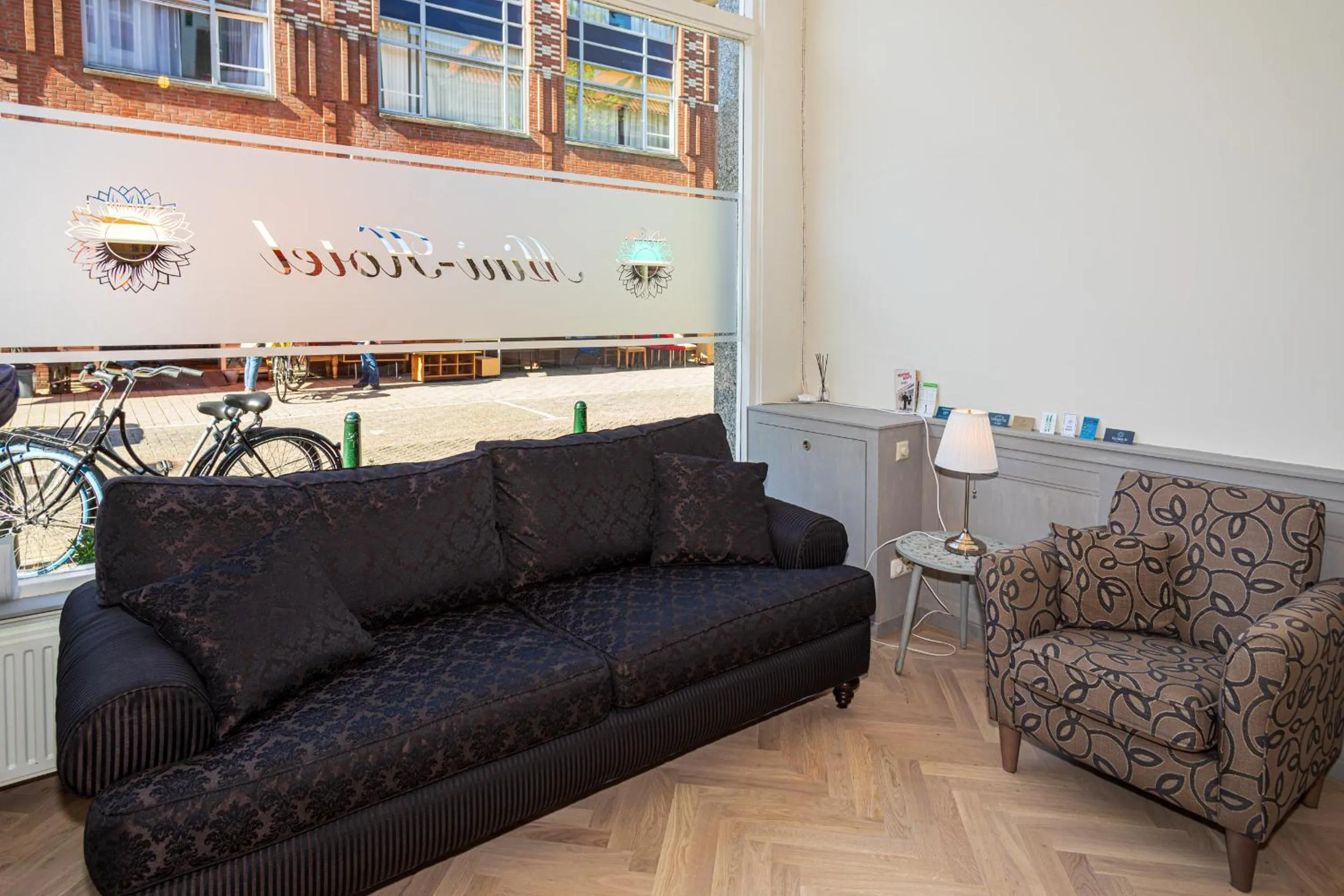 Living room in Sleep&Stay Floris IV