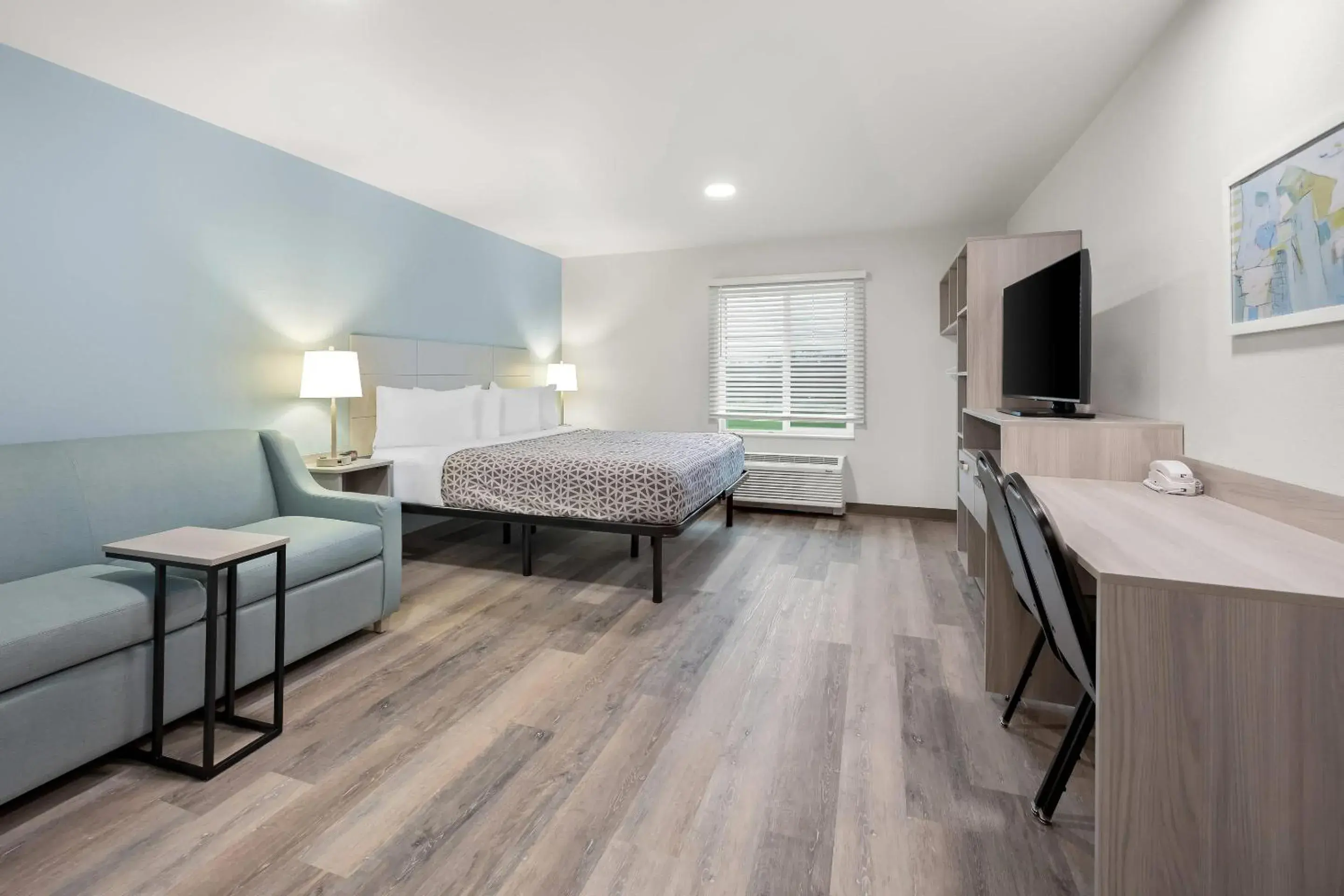 King Suite with Sofa - Non Smoking in WoodSpring Suites Medford near I-5 King Suite with Sofa - Non Smoking in WoodSpring Suites Medford near I-5