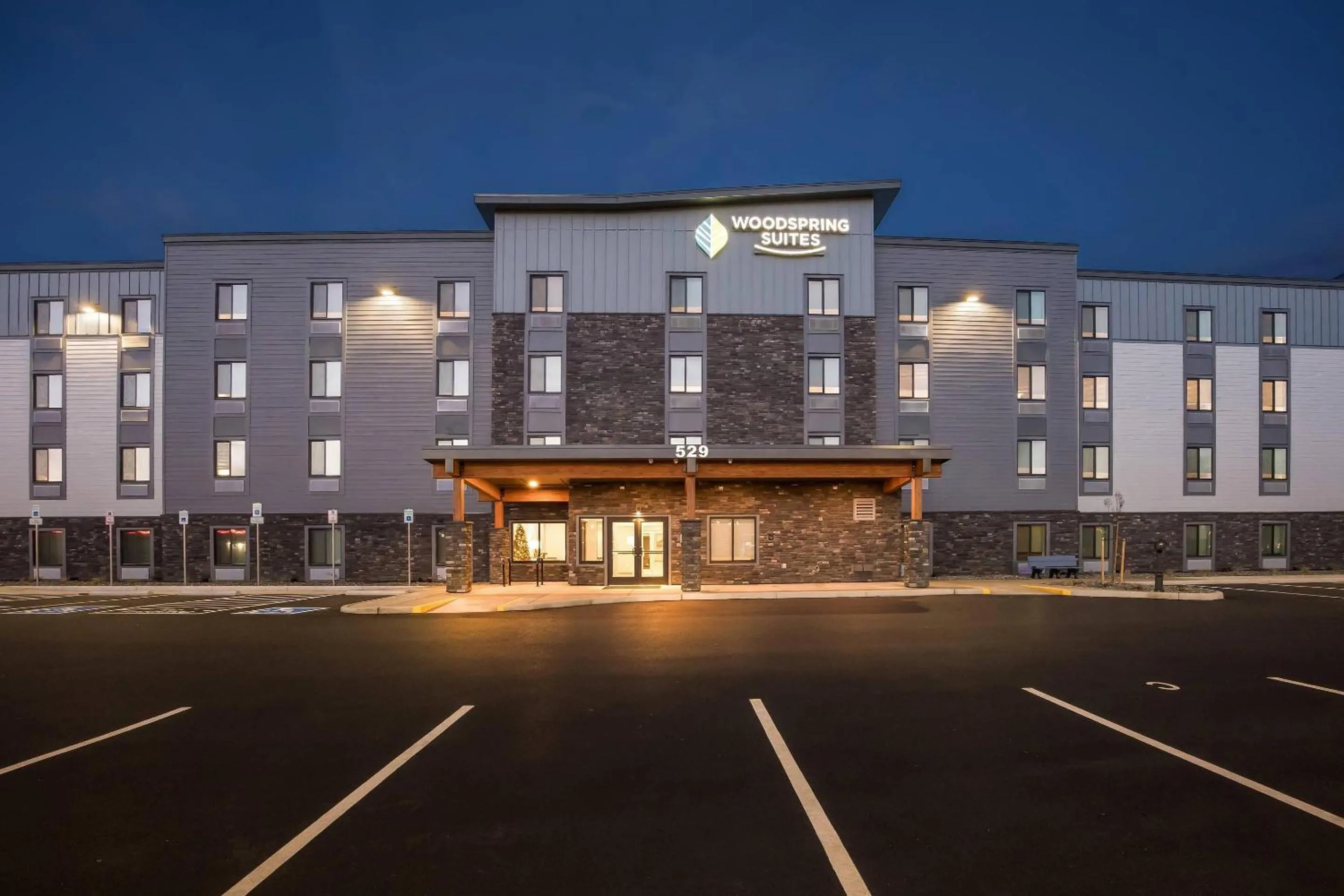 Property building in WoodSpring Suites Medford near I-5