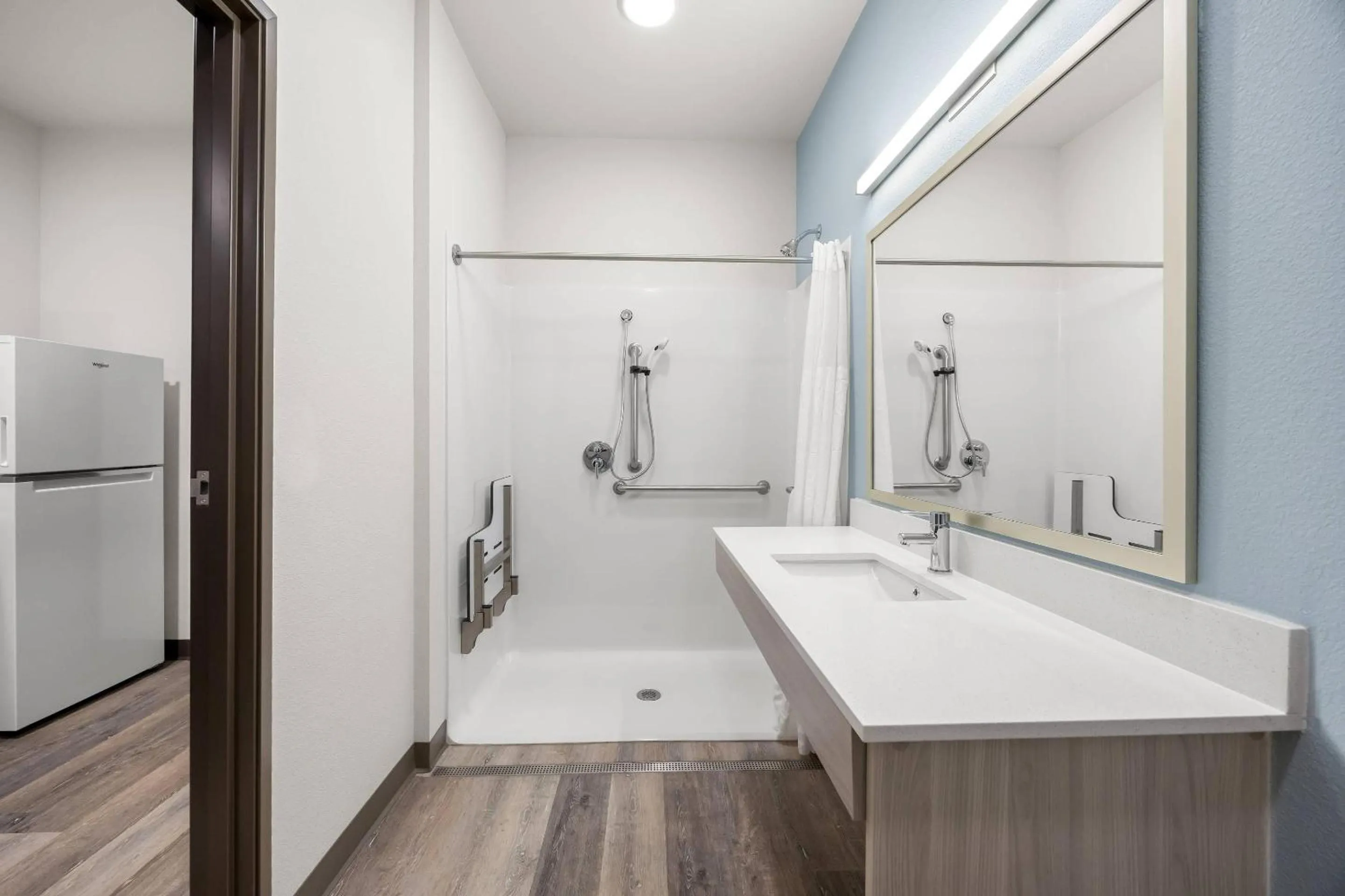 Shower in WoodSpring Suites Medford near I-5