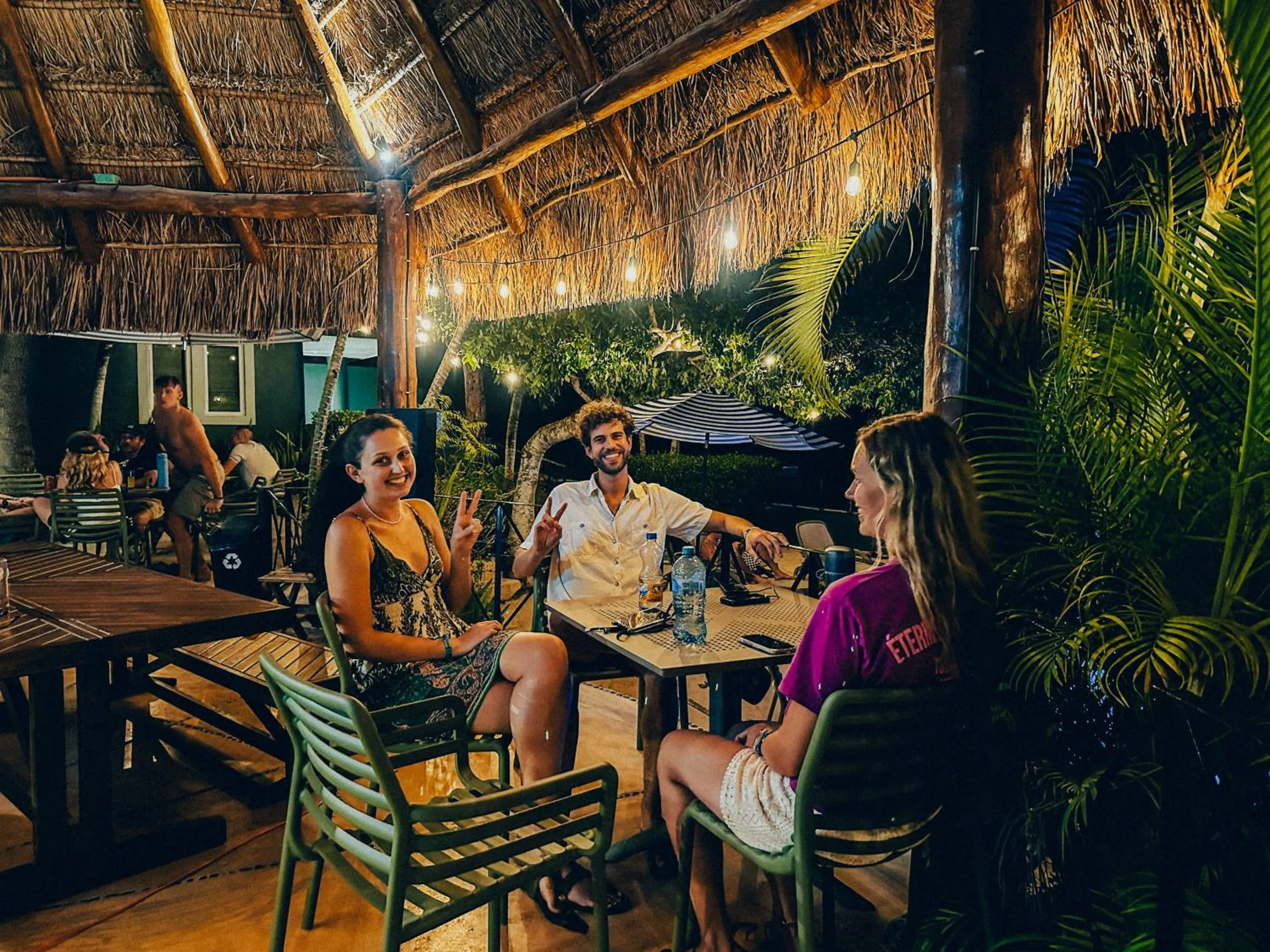 Restaurant/places to eat in Viajero Bacalar Hostel