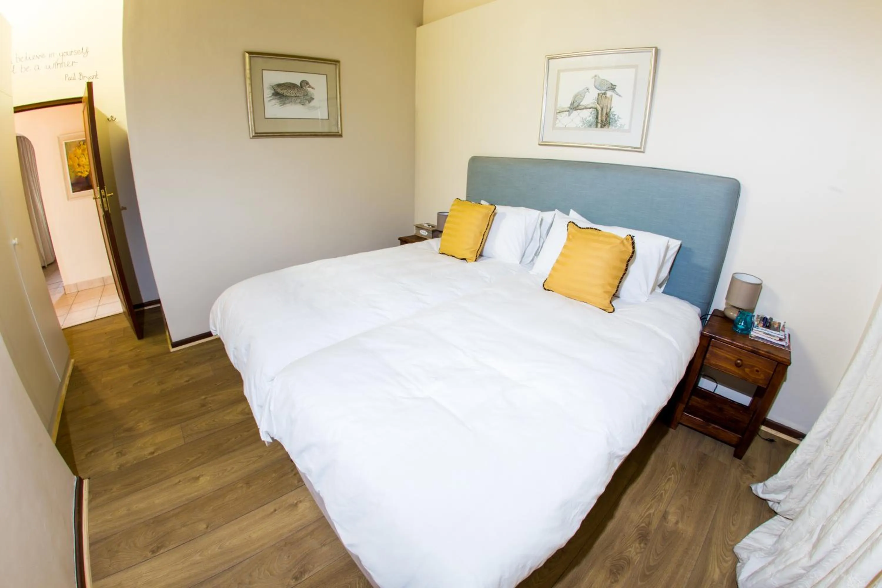 Bed in Winelands Villa Guesthouse and Cottages